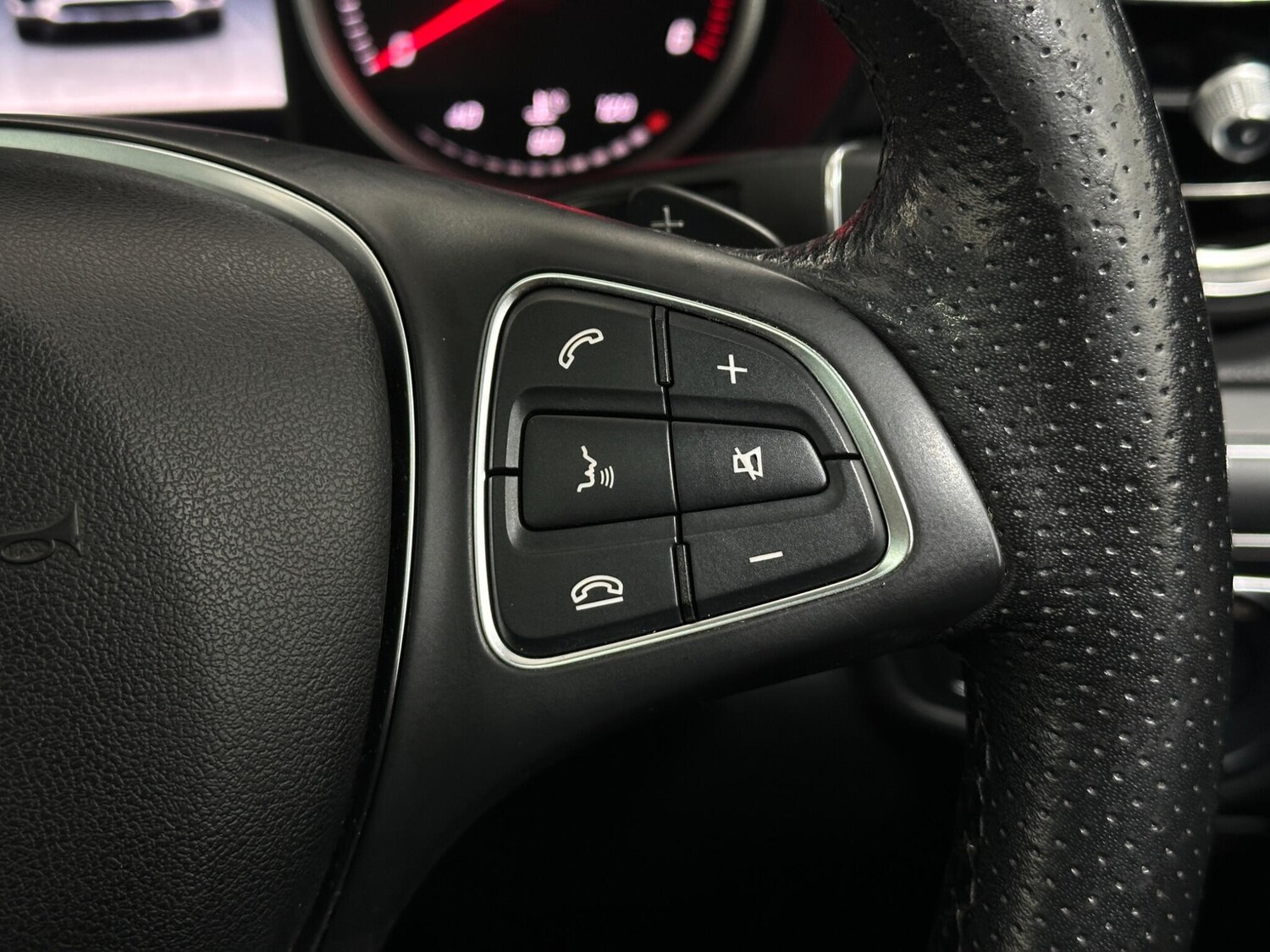 Used Mercedes-Benz GLC 2017 for sale - 77411111: Photo 16