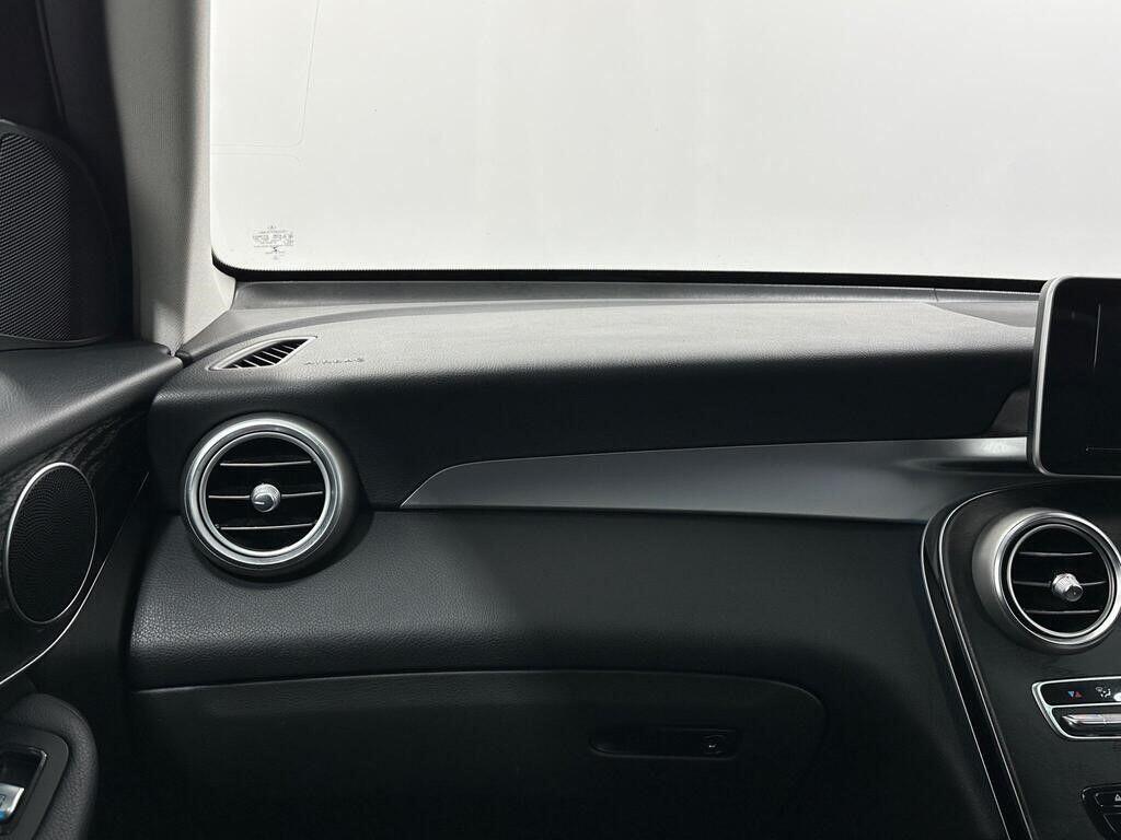 Used Mercedes-Benz GLC 2017 for sale - 77411111: Photo 30