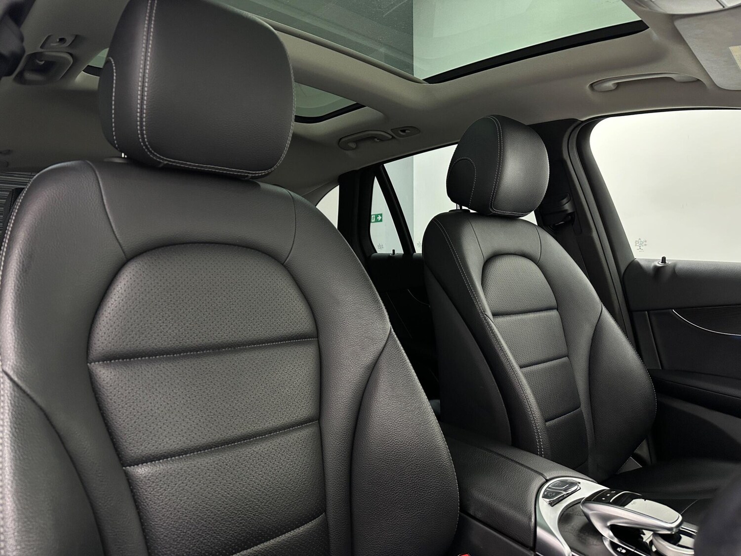 Used Mercedes-Benz GLC 2017 for sale - 77411111: Photo 34