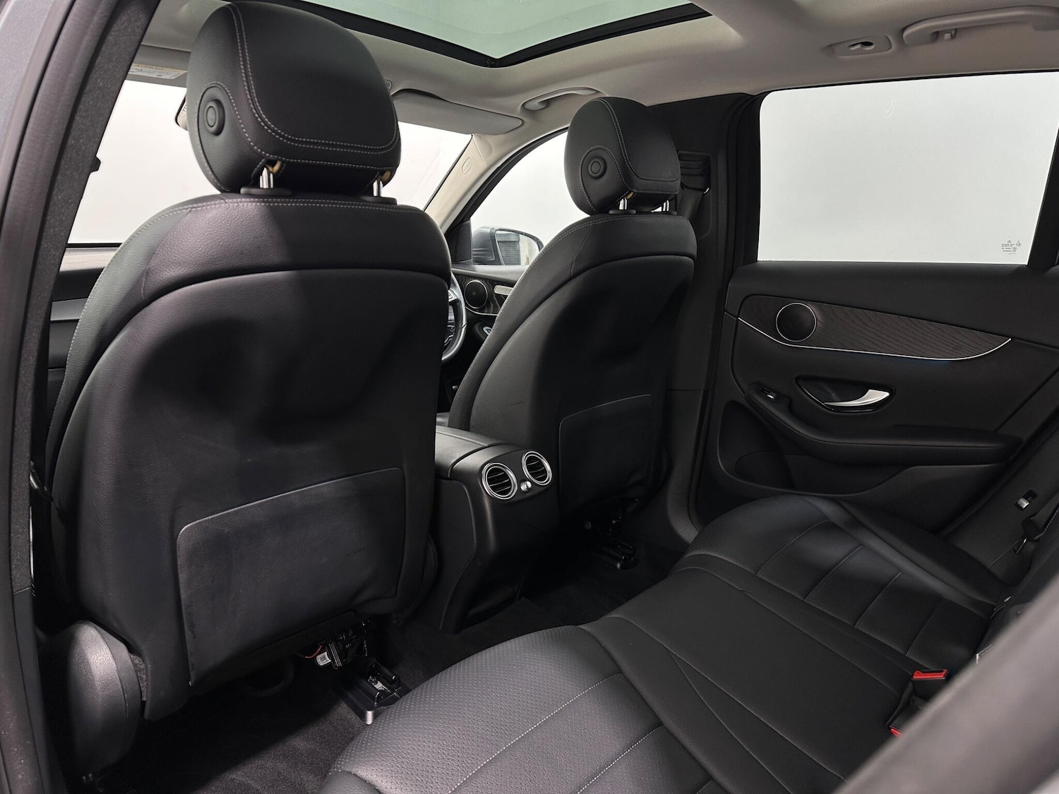 Used Mercedes-Benz GLC 2017 for sale - 77411111: Photo 39