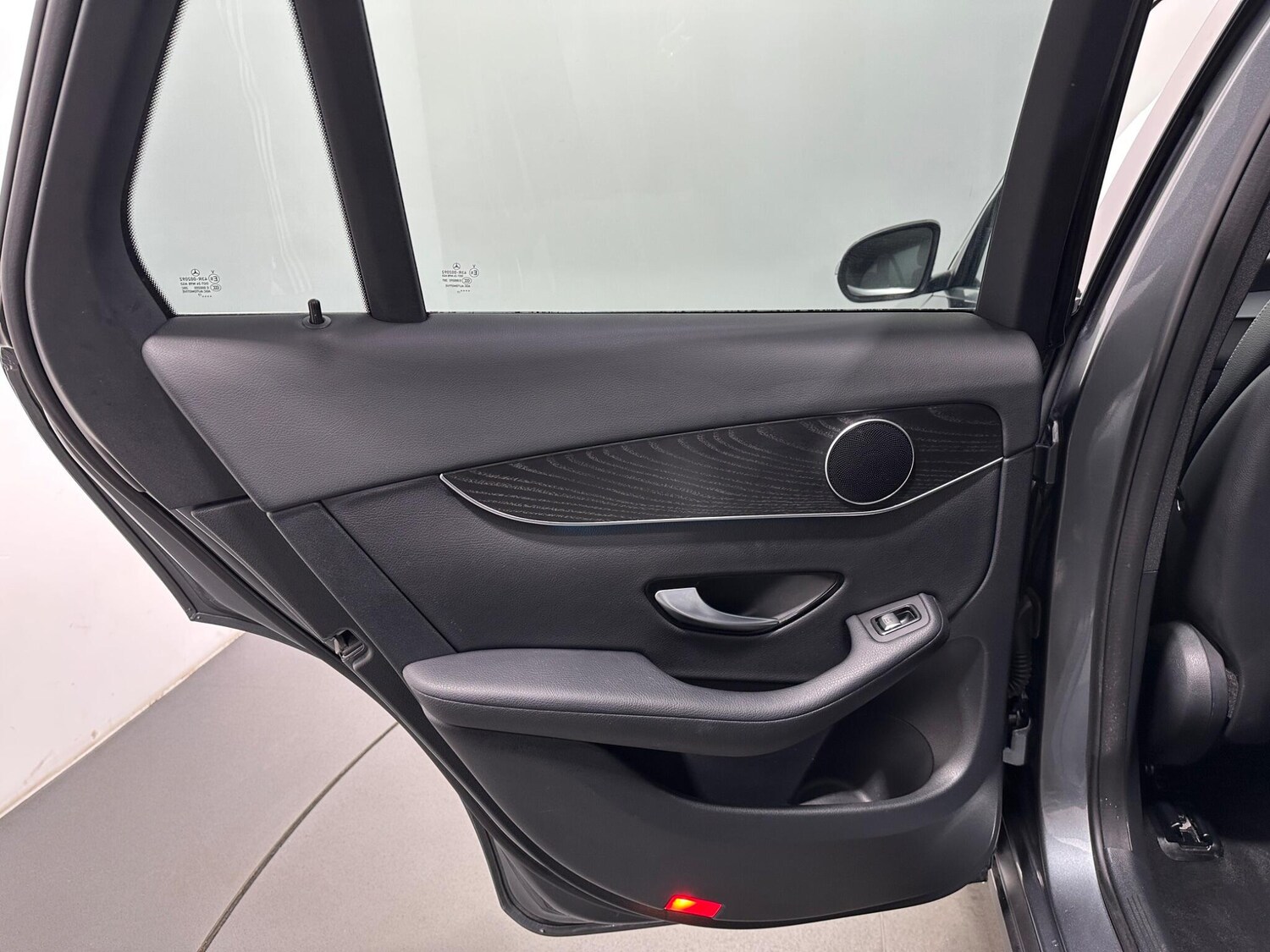 Used Mercedes-Benz GLC 2017 for sale - 77411111: Photo 41