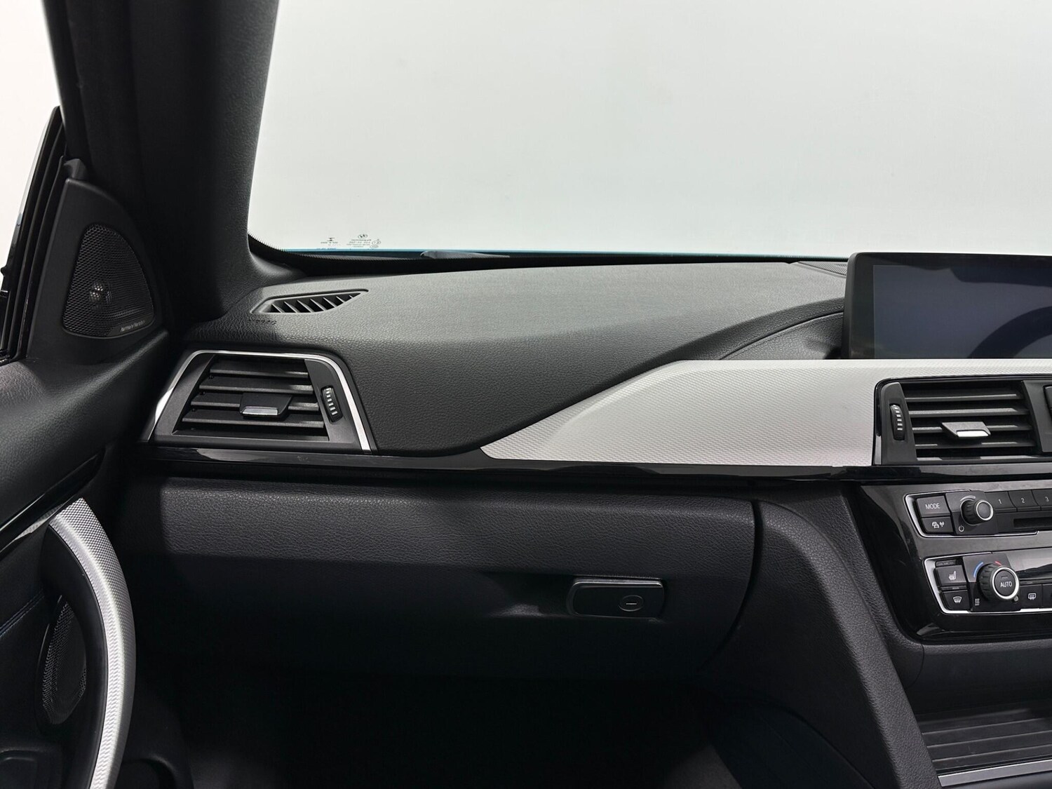 Used BMW 4 Series 2017 for sale - 77524633: Photo 30