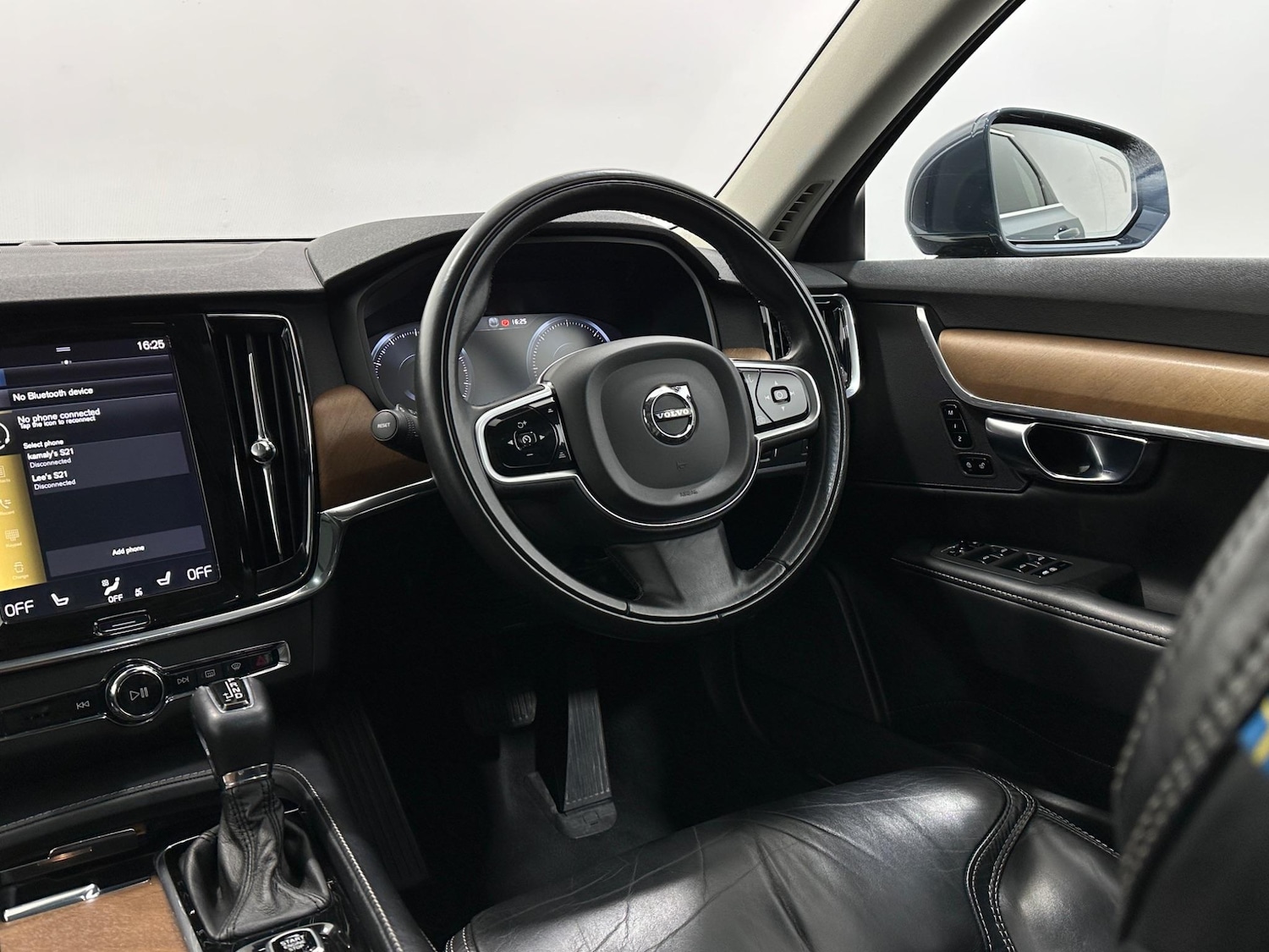 Used Volvo V90 2018 for sale - 76878488: Photo 11