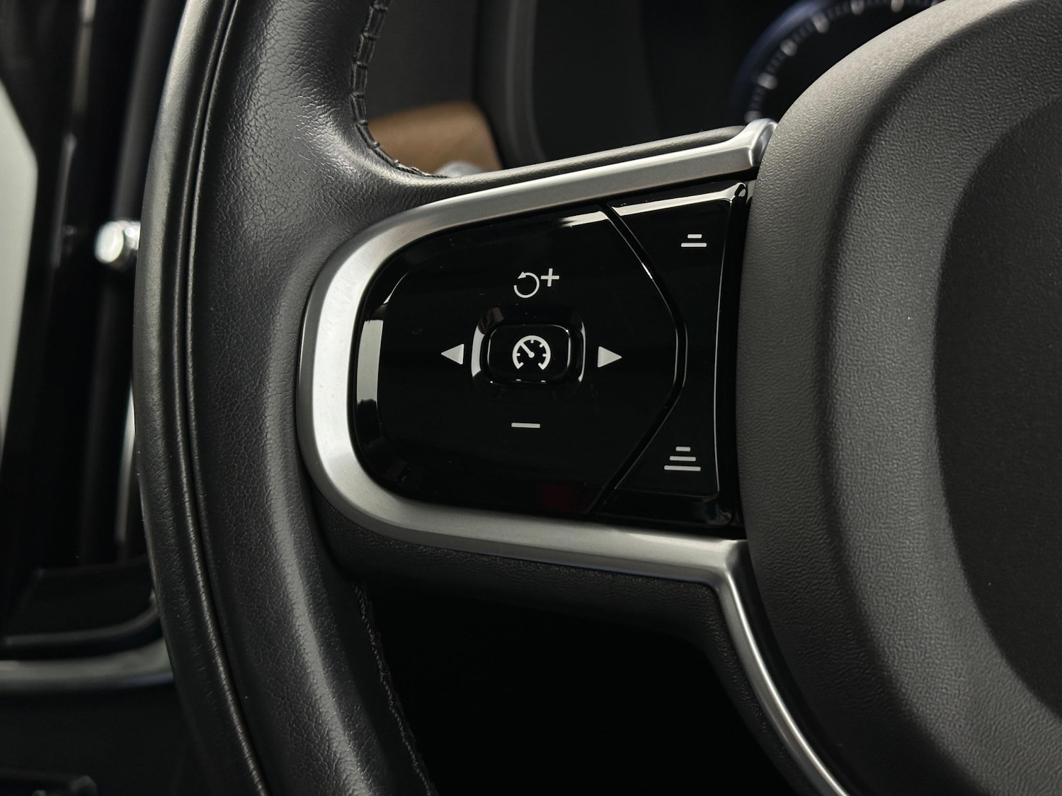 Used Volvo V90 2018 for sale - 76878488: Photo 13