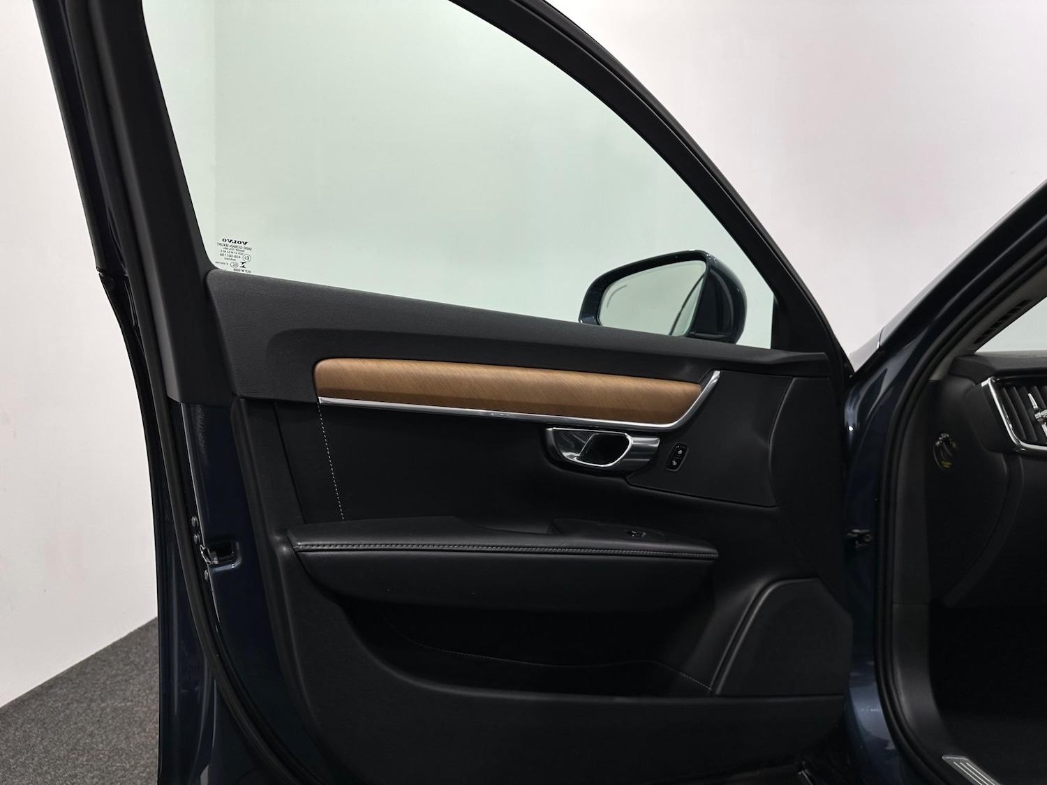 Used Volvo V90 2018 for sale - 76878488: Photo 36