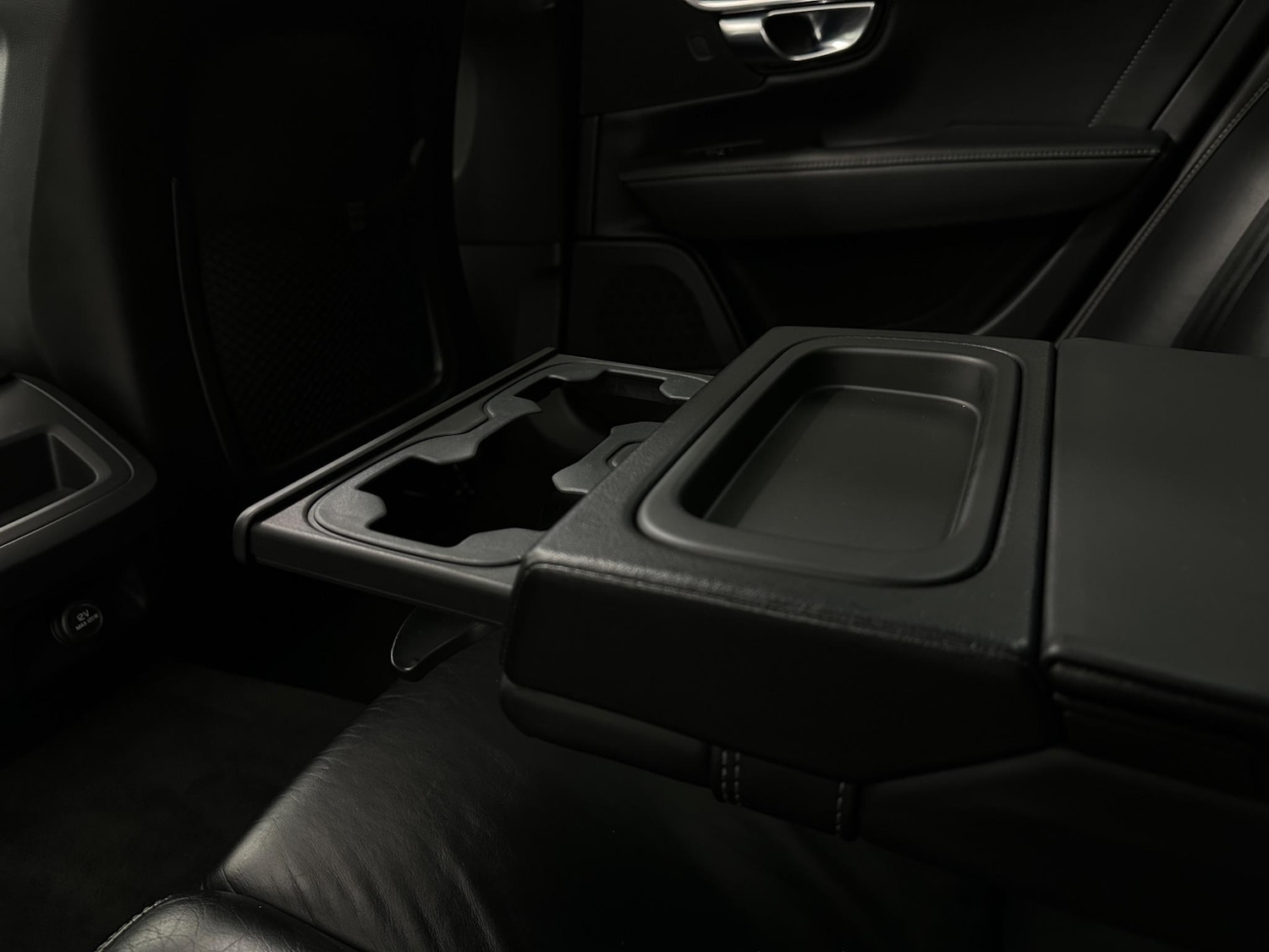 Used Volvo V90 2018 for sale - 76878488: Photo 39