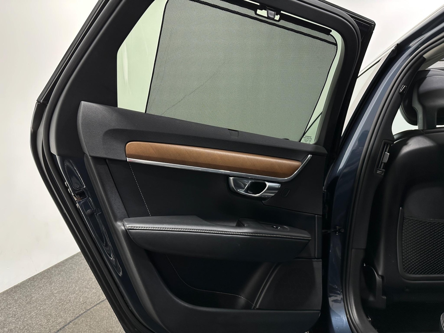 Used Volvo V90 2018 for sale - 76878488: Photo 40