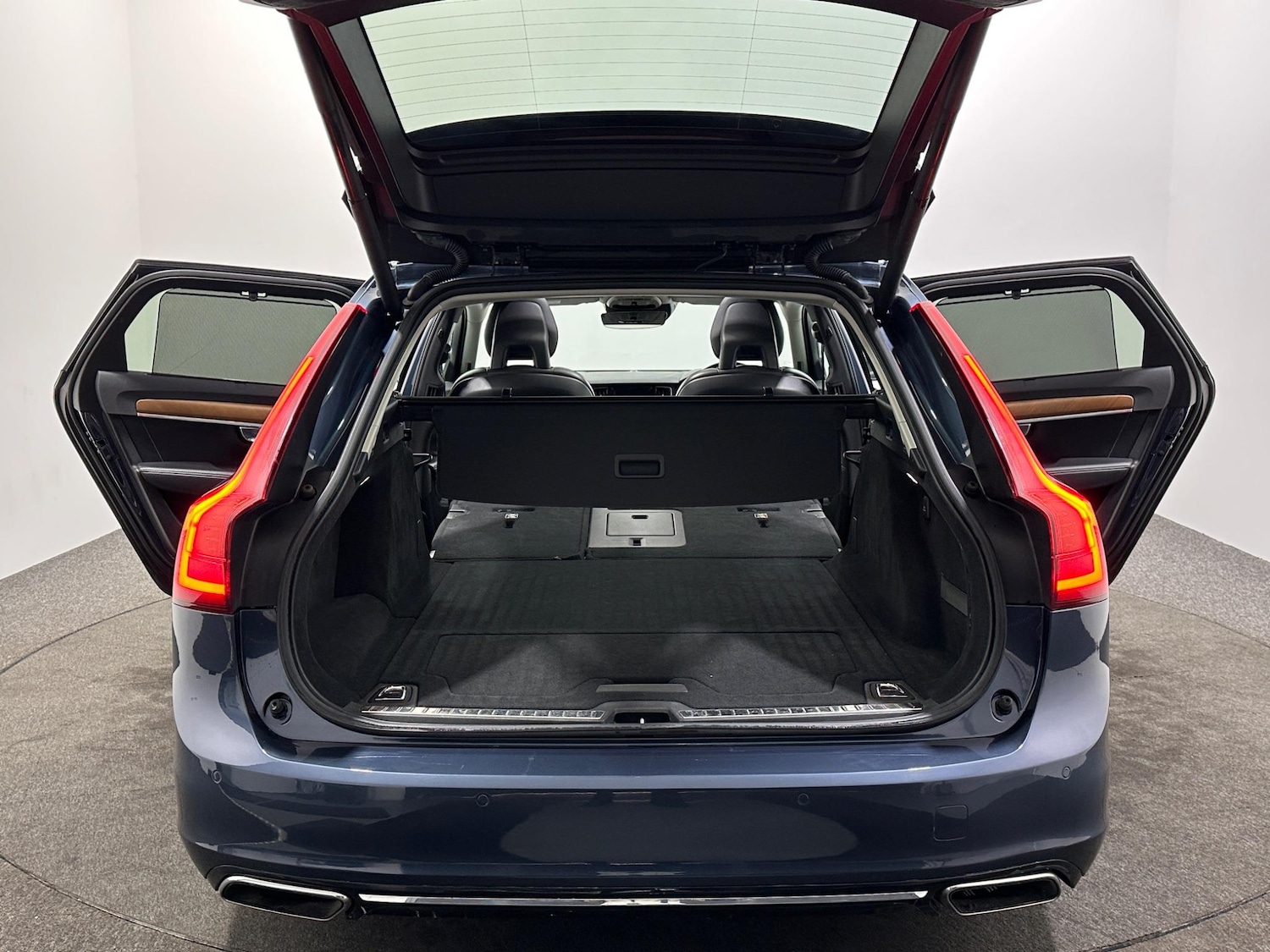 Used Volvo V90 2018 for sale - 76878488: Photo 45