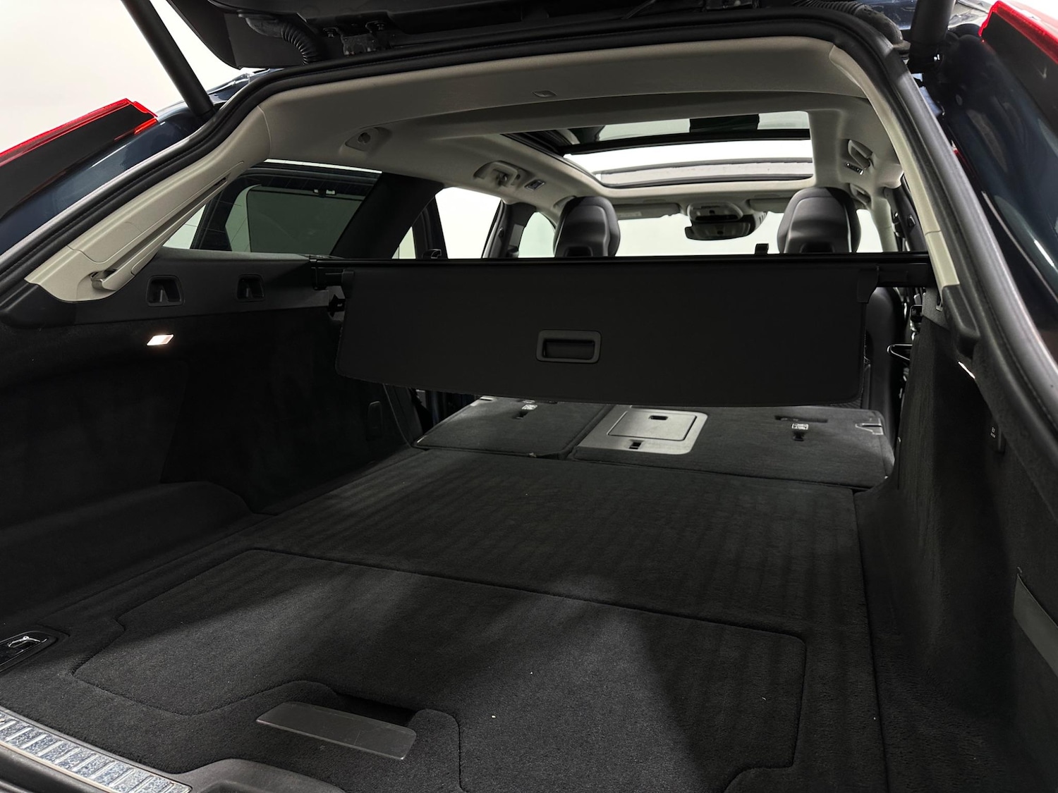 Used Volvo V90 2018 for sale - 76878488: Photo 46