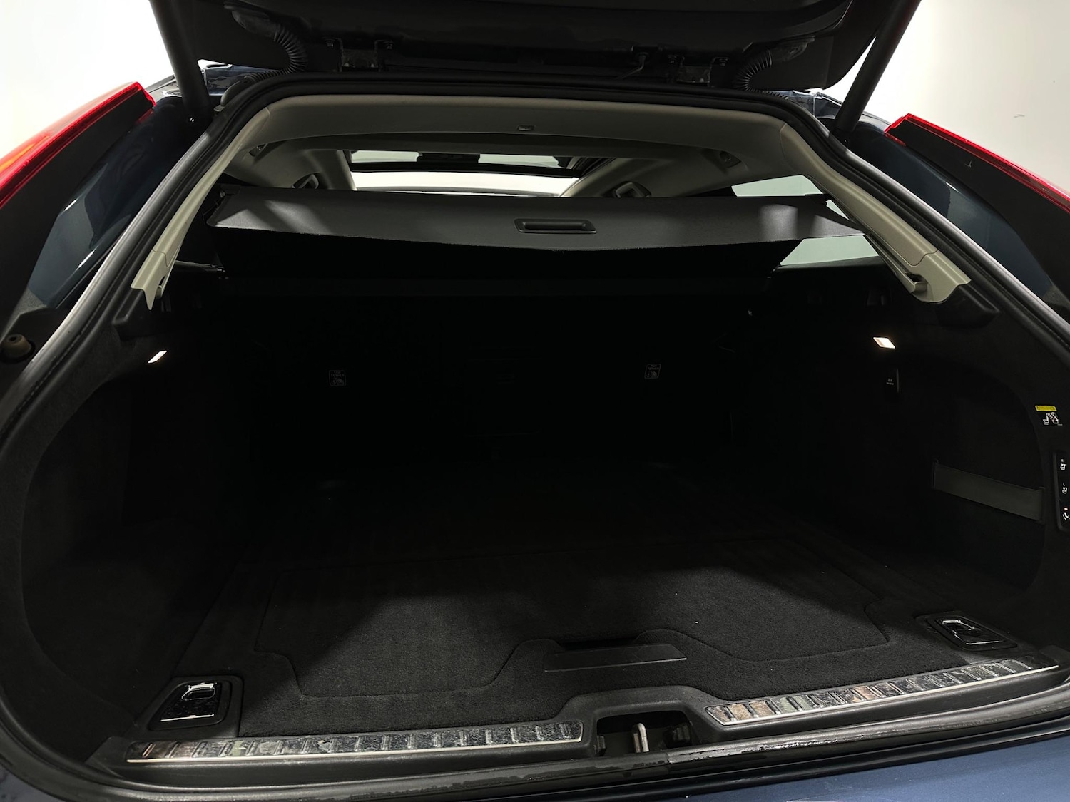 Used Volvo V90 2018 for sale - 76878488: Photo 48