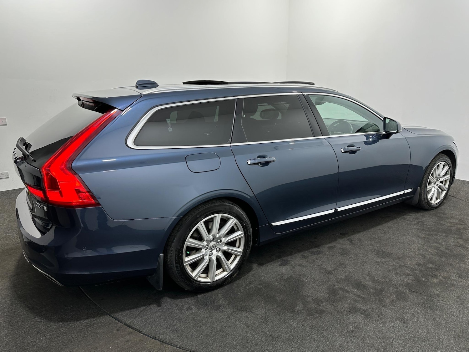 Used Volvo V90 2018 for sale - 76878488: Photo 53