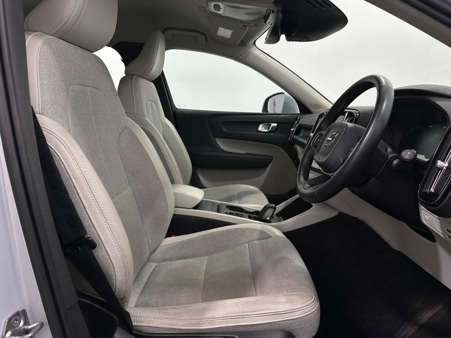 Used Volvo XC40 2020 for sale - 77550377: Photo 32