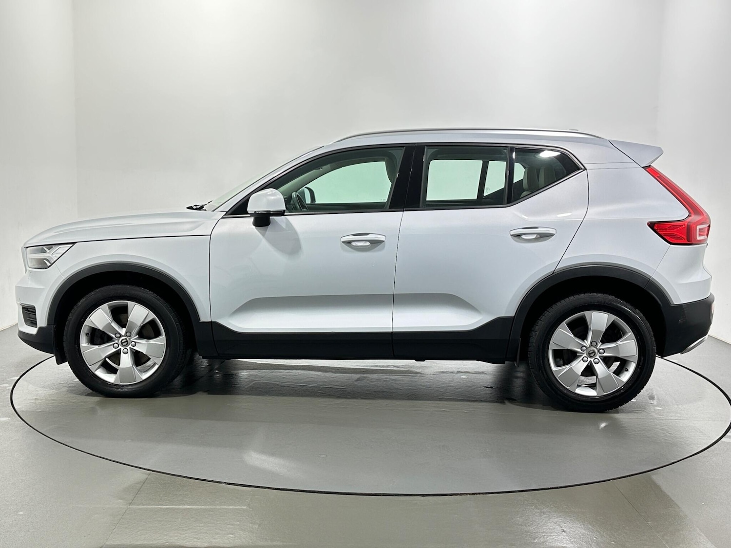 Used Volvo XC40 2020 for sale - 77550377: Photo 5