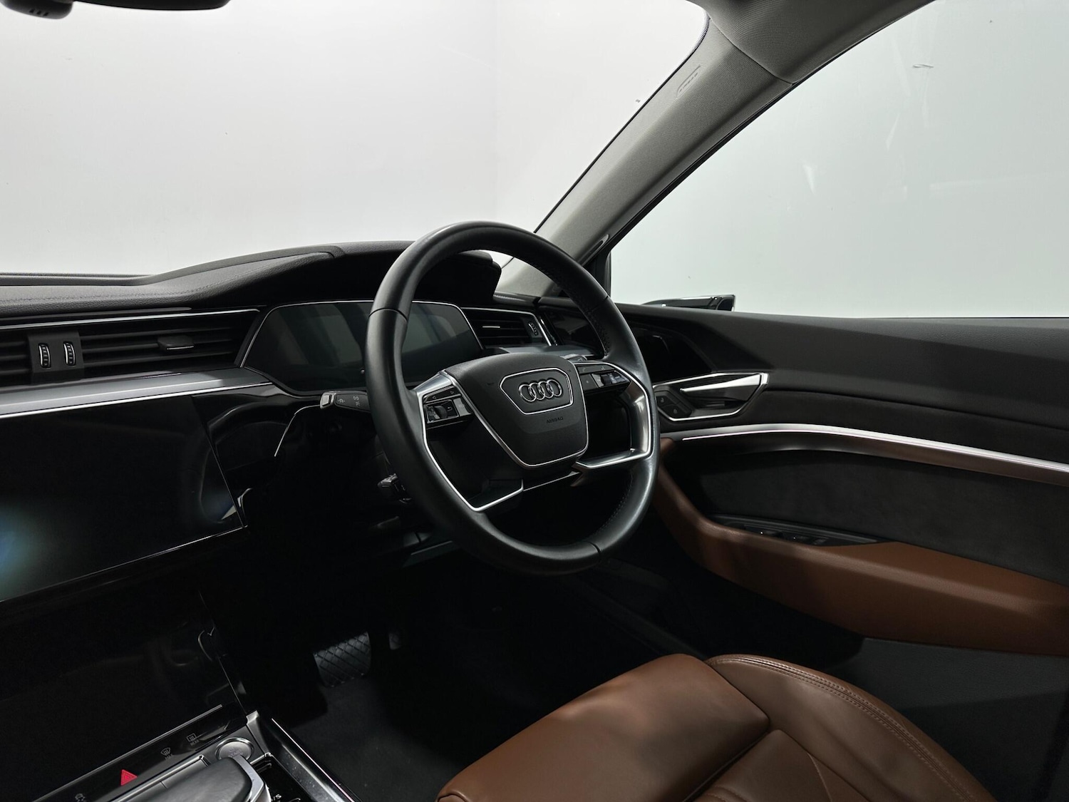 Used Audi e-tron 2020 for sale - 76878466: Photo 11