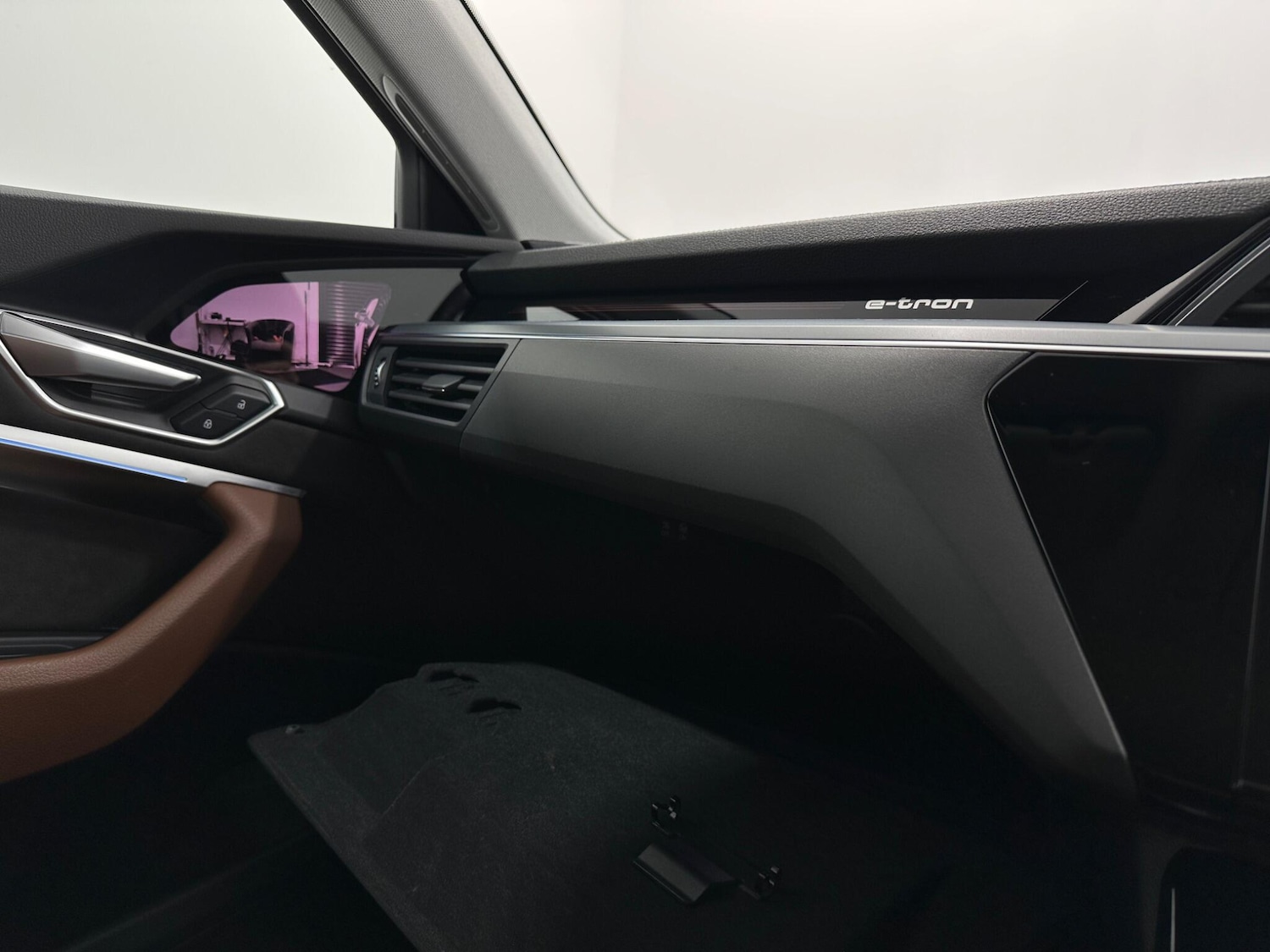 Used Audi e-tron 2020 for sale - 76878466: Photo 29