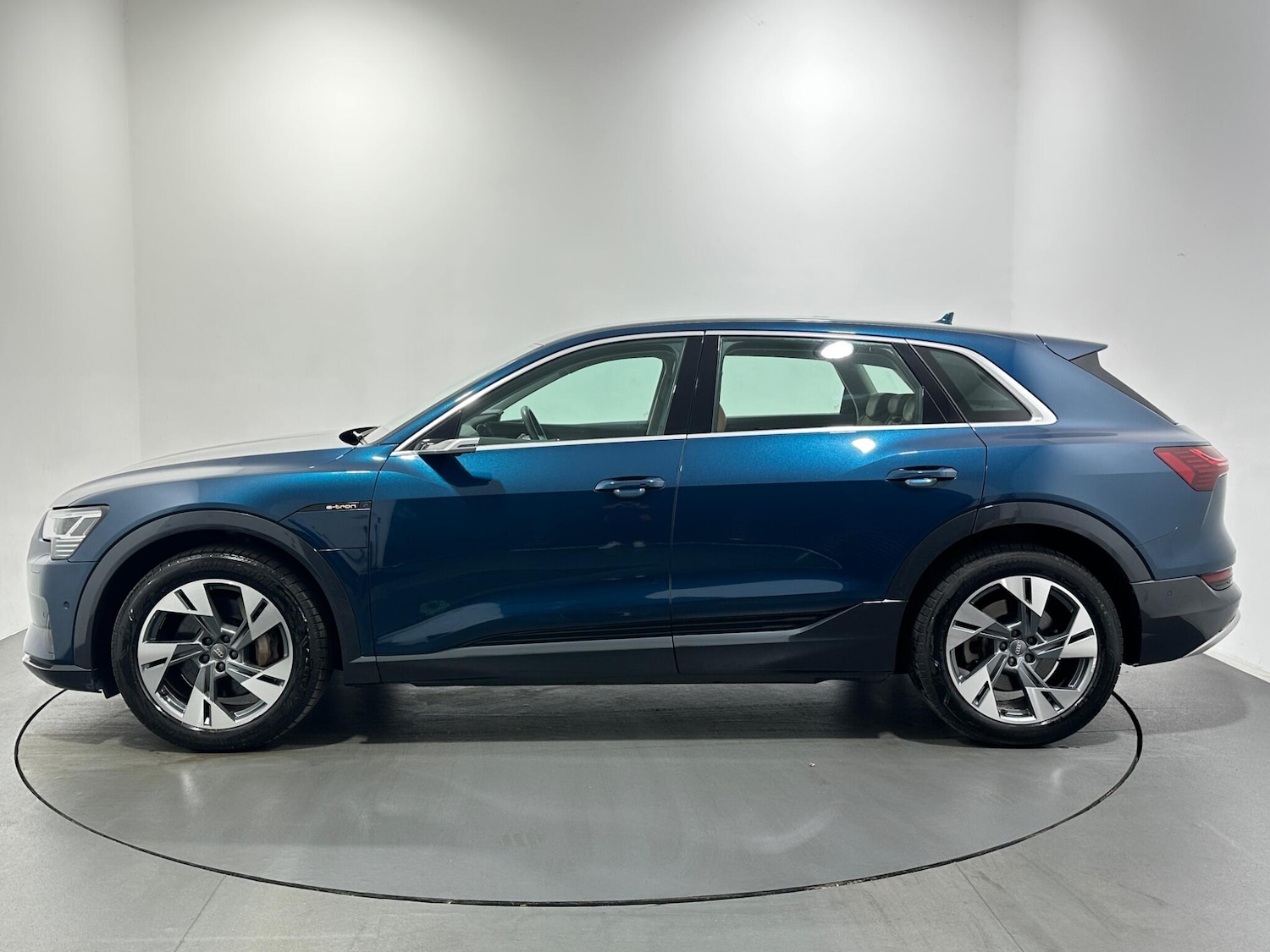 Used Audi e-tron 2020 for sale - 76878466: Photo 5