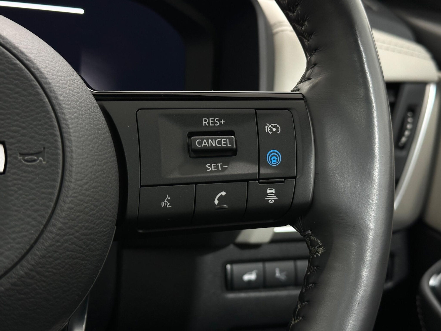 Used Nissan Qashqai 2023 for sale - 76878596: Photo 14