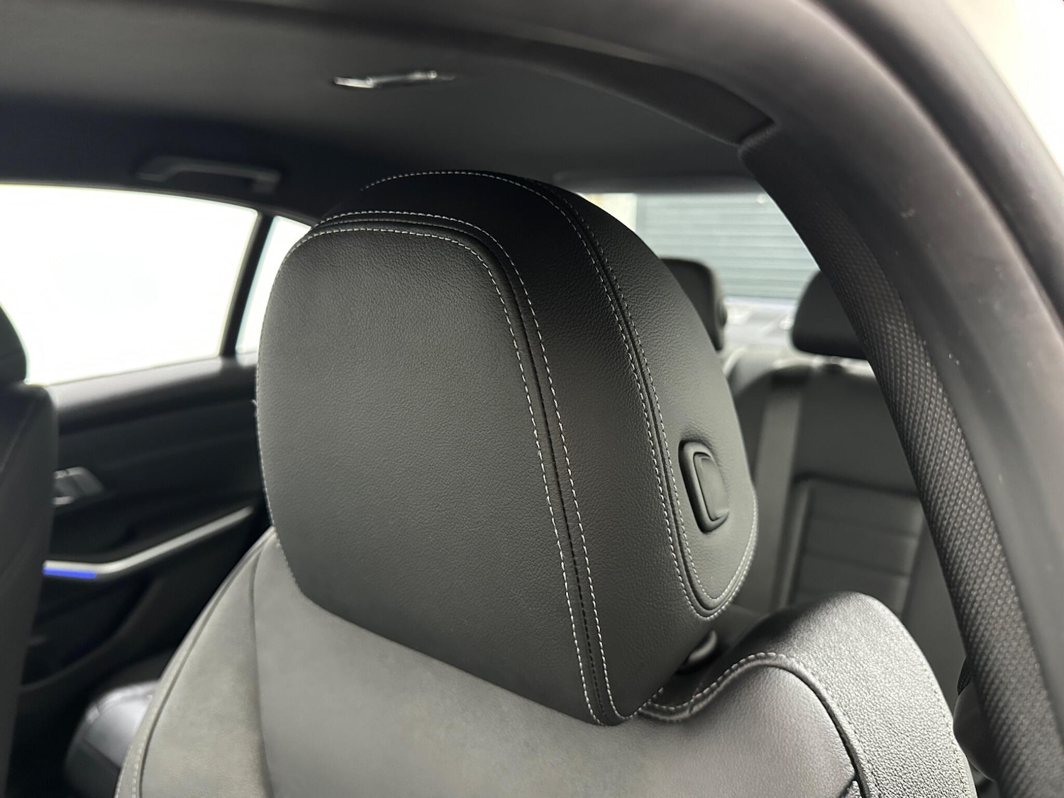 Used BMW 3 Series 2020 for sale - 76878496: Photo 37