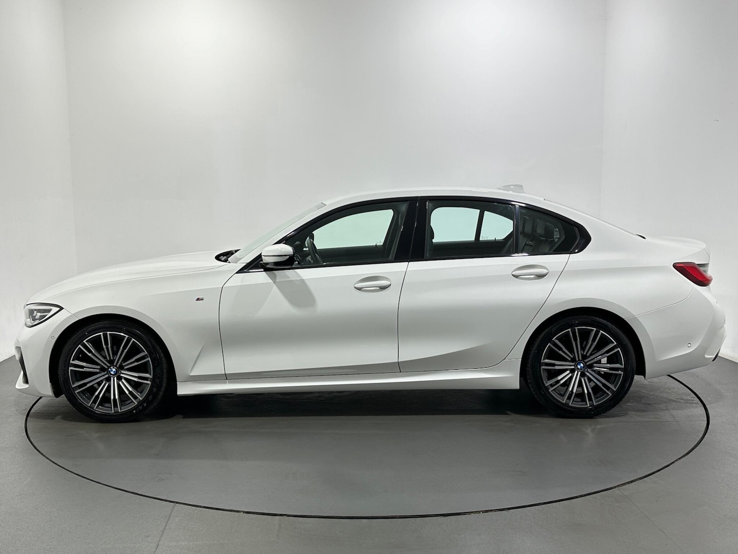 Used BMW 3 Series 2020 for sale - 76878496: Photo 5