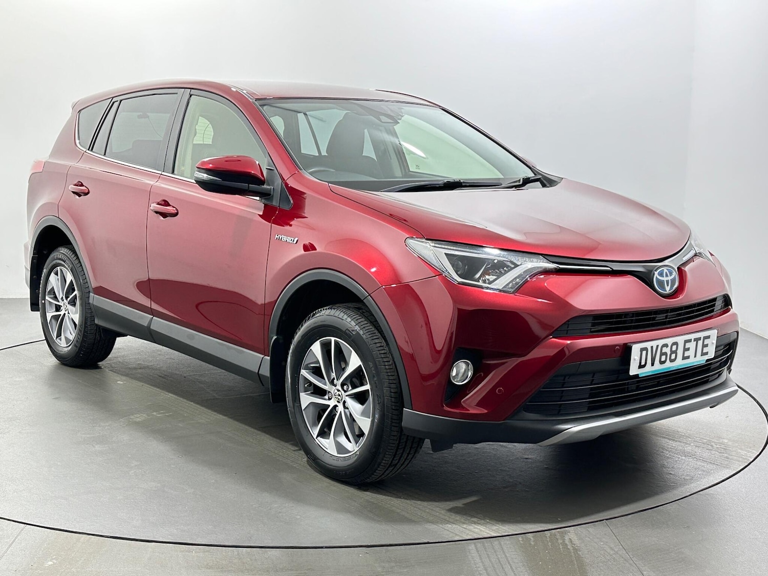 Used Toyota RAV4 2018 for sale - 77016120: Photo 1
