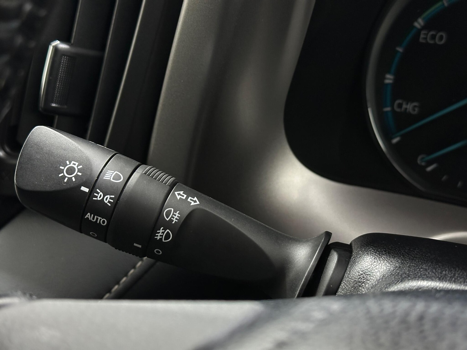 Used Toyota RAV4 2018 for sale - 77016120: Photo 12