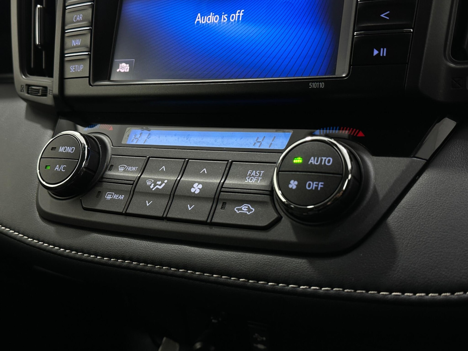 Used Toyota RAV4 2018 for sale - 77016120: Photo 19