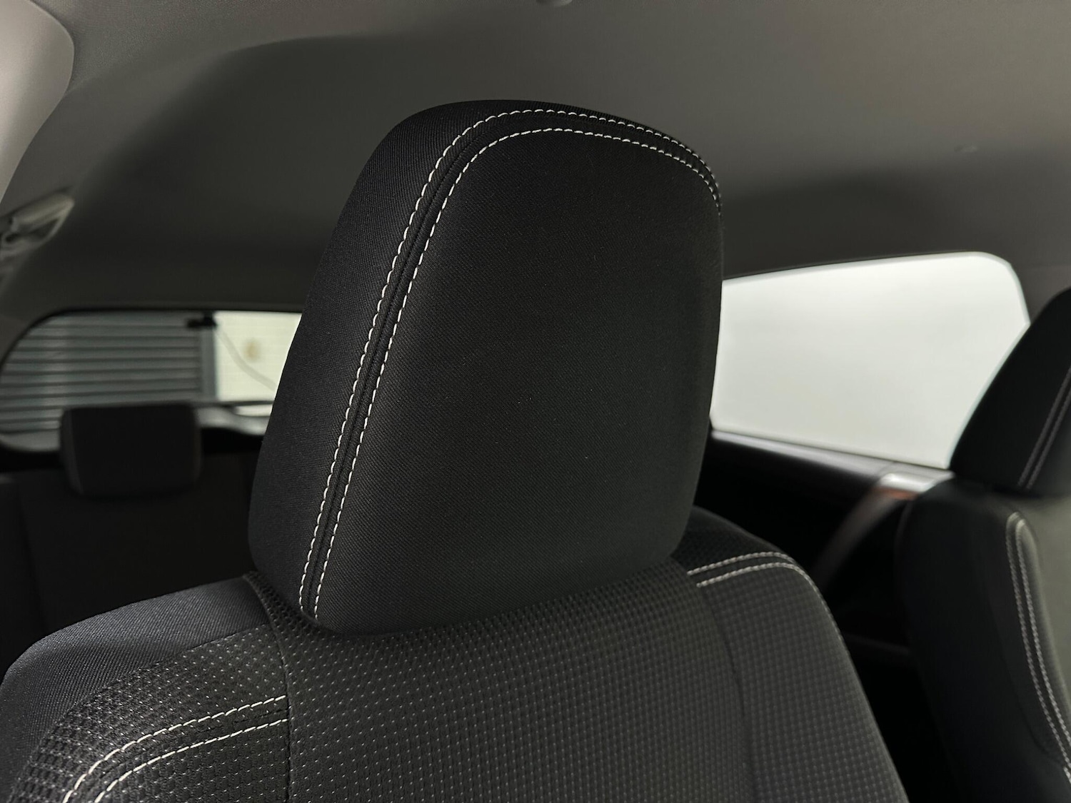 Used Toyota RAV4 2018 for sale - 77016120: Photo 29