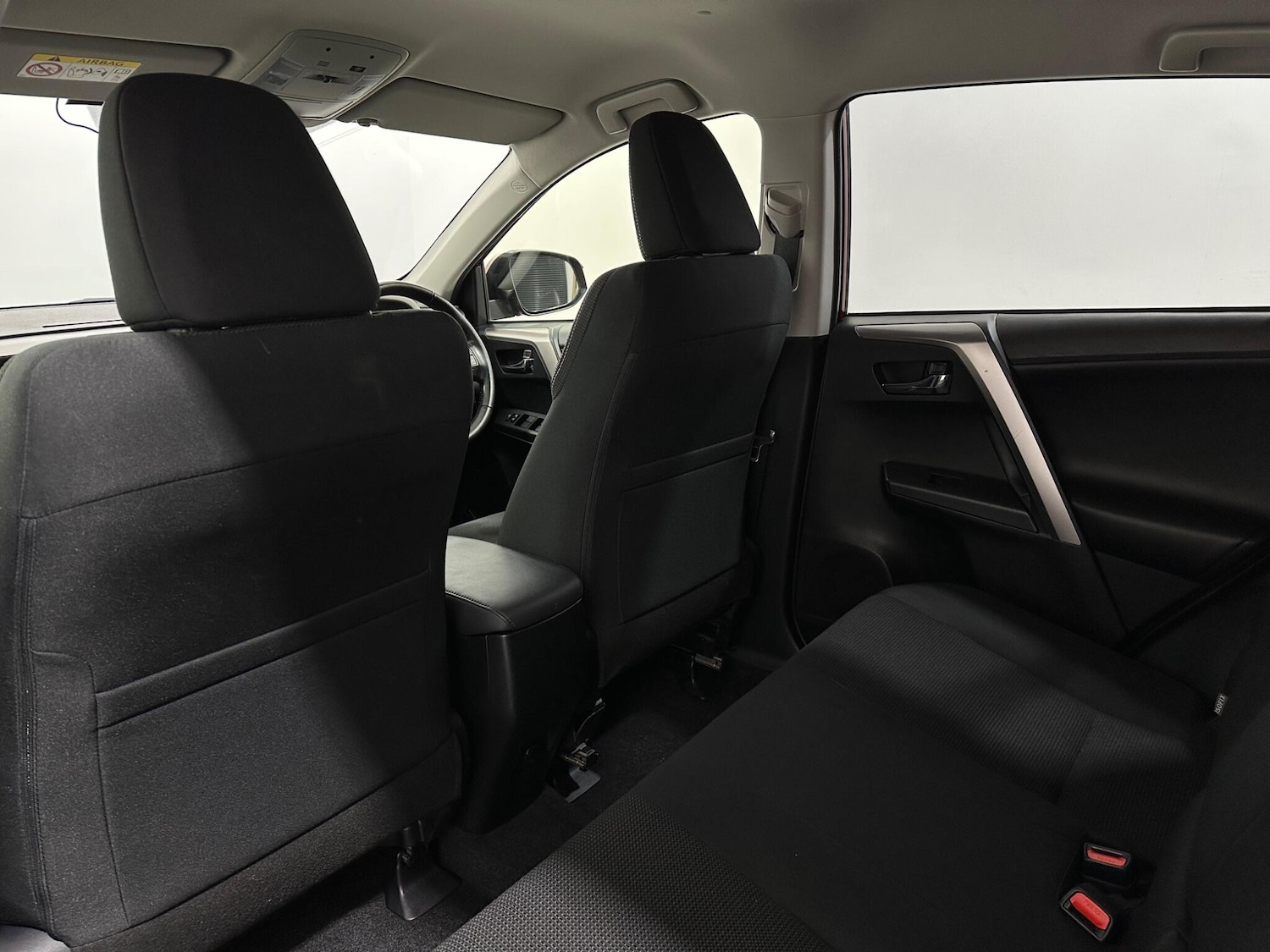 Used Toyota RAV4 2018 for sale - 77016120: Photo 35