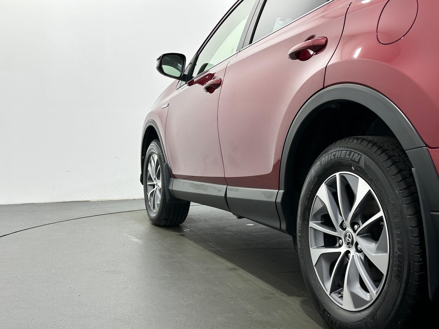 Used Toyota RAV4 2018 for sale - 77016120: Photo 47