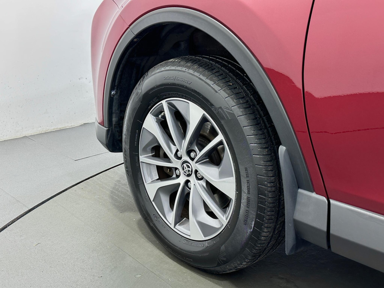 Used Toyota RAV4 2018 for sale - 77016120: Photo 48