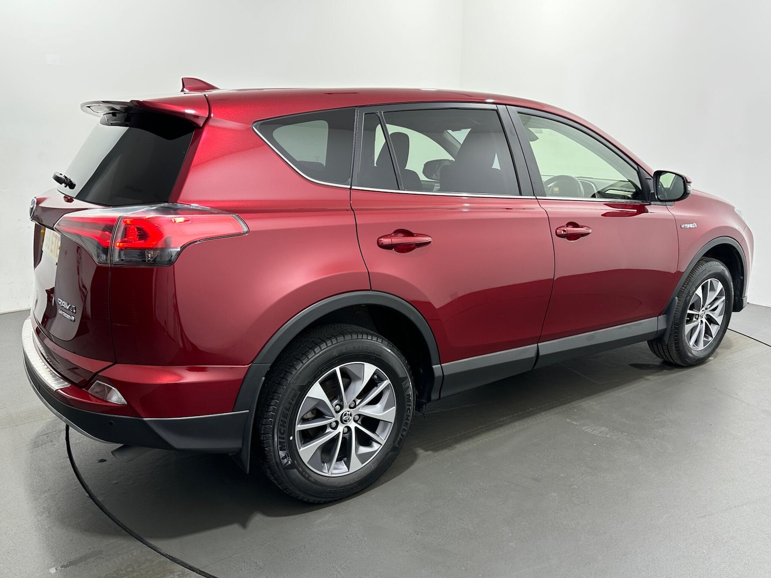 Used Toyota RAV4 2018 for sale - 77016120: Photo 49