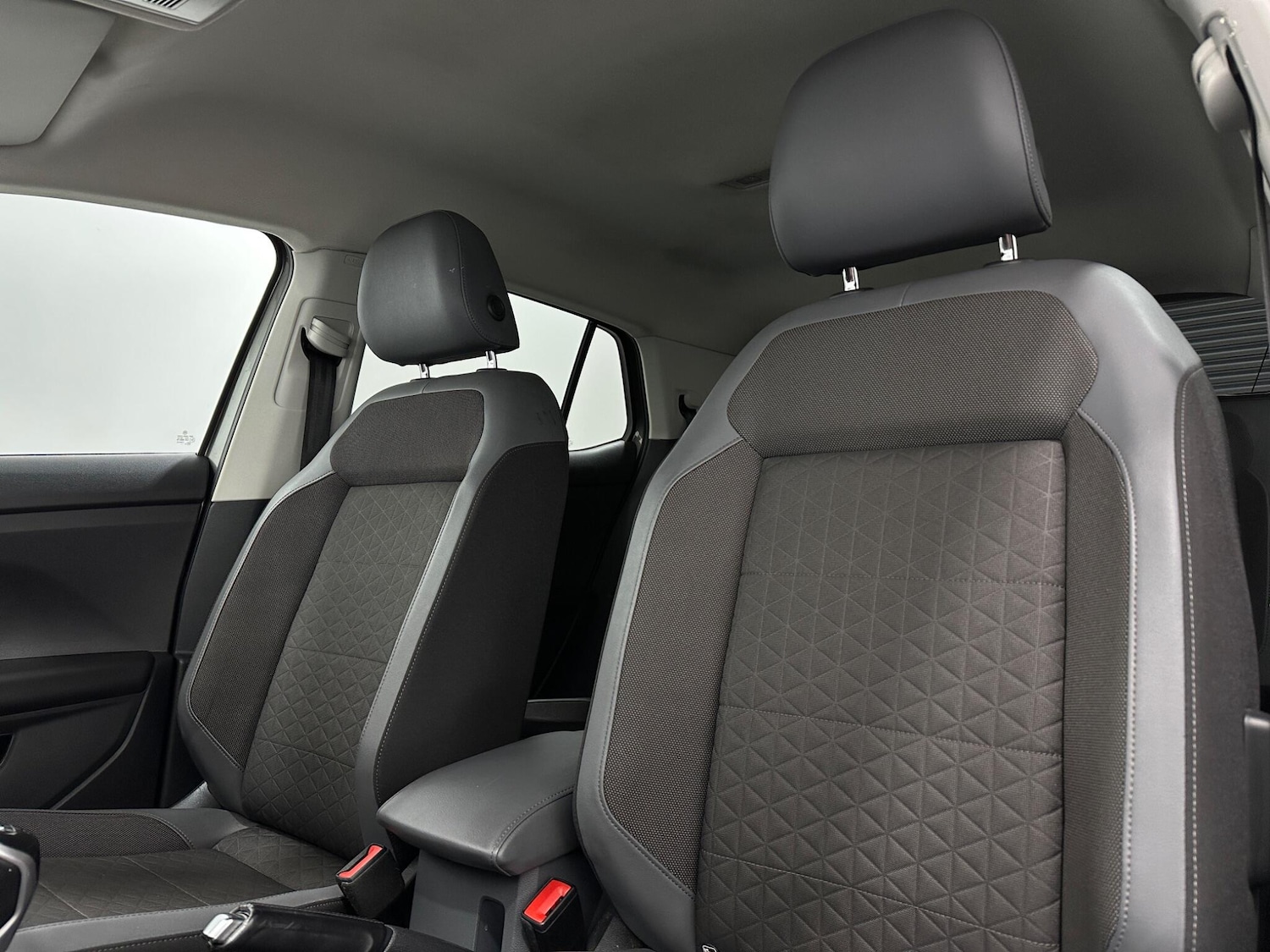 Used Volkswagen T-Cross 2020 for sale - 77174915: Photo 33