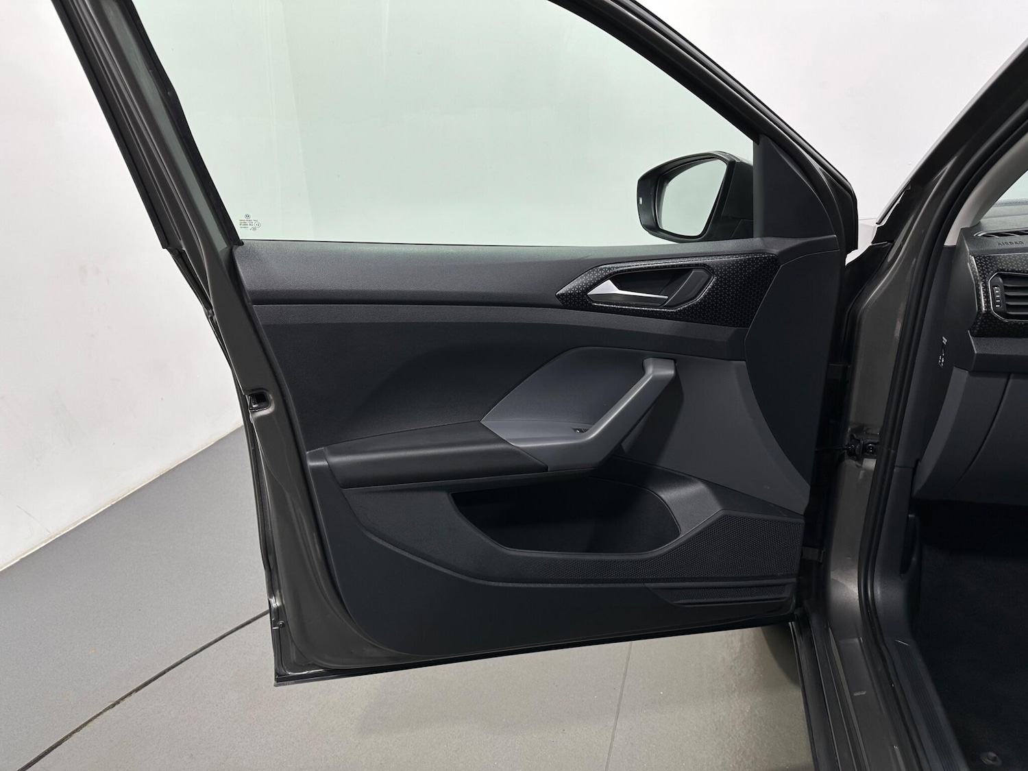 Used Volkswagen T-Cross 2020 for sale - 77174915: Photo 34