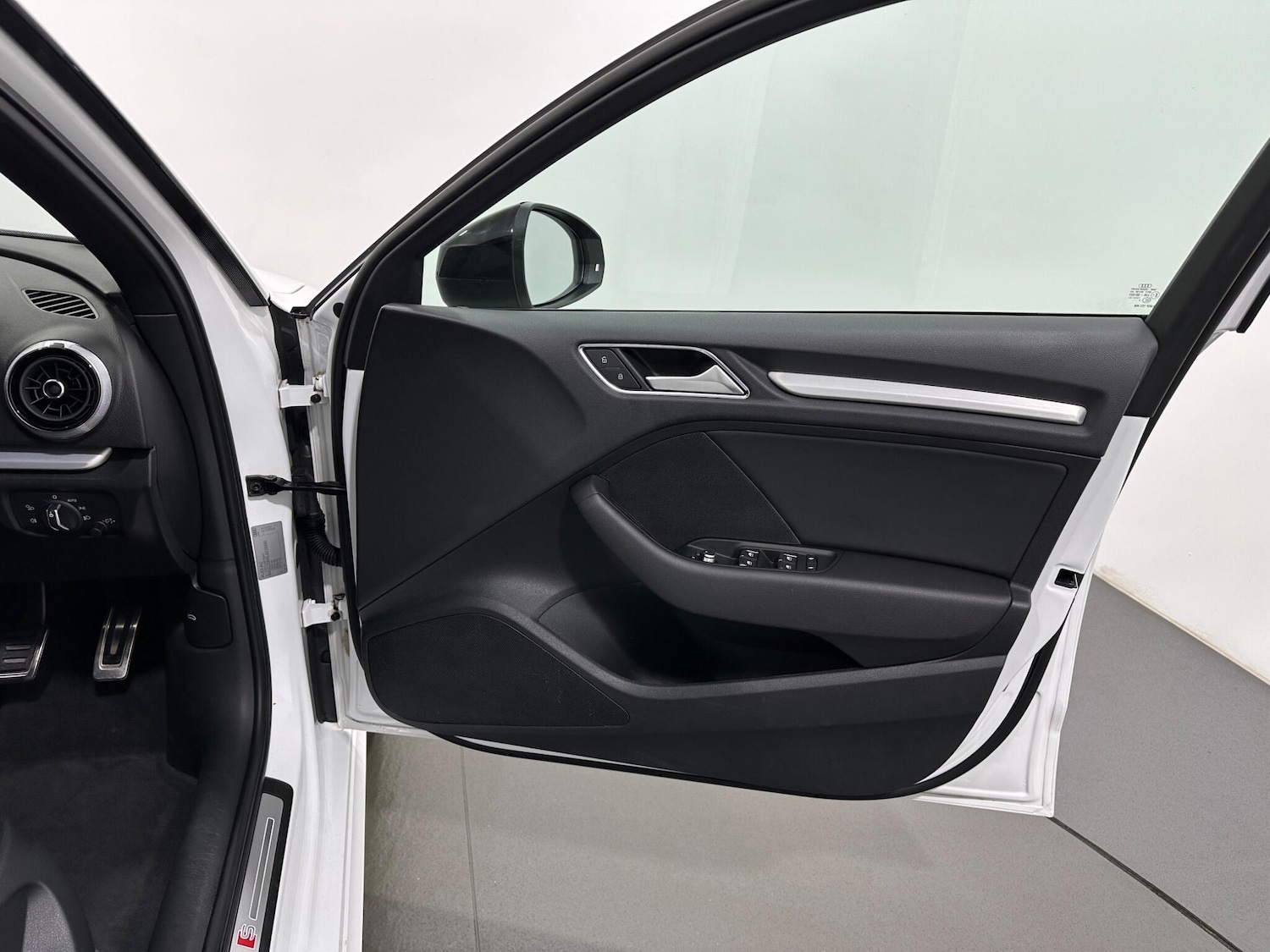 Used Audi A3 for sale - 77190781: Photo 32