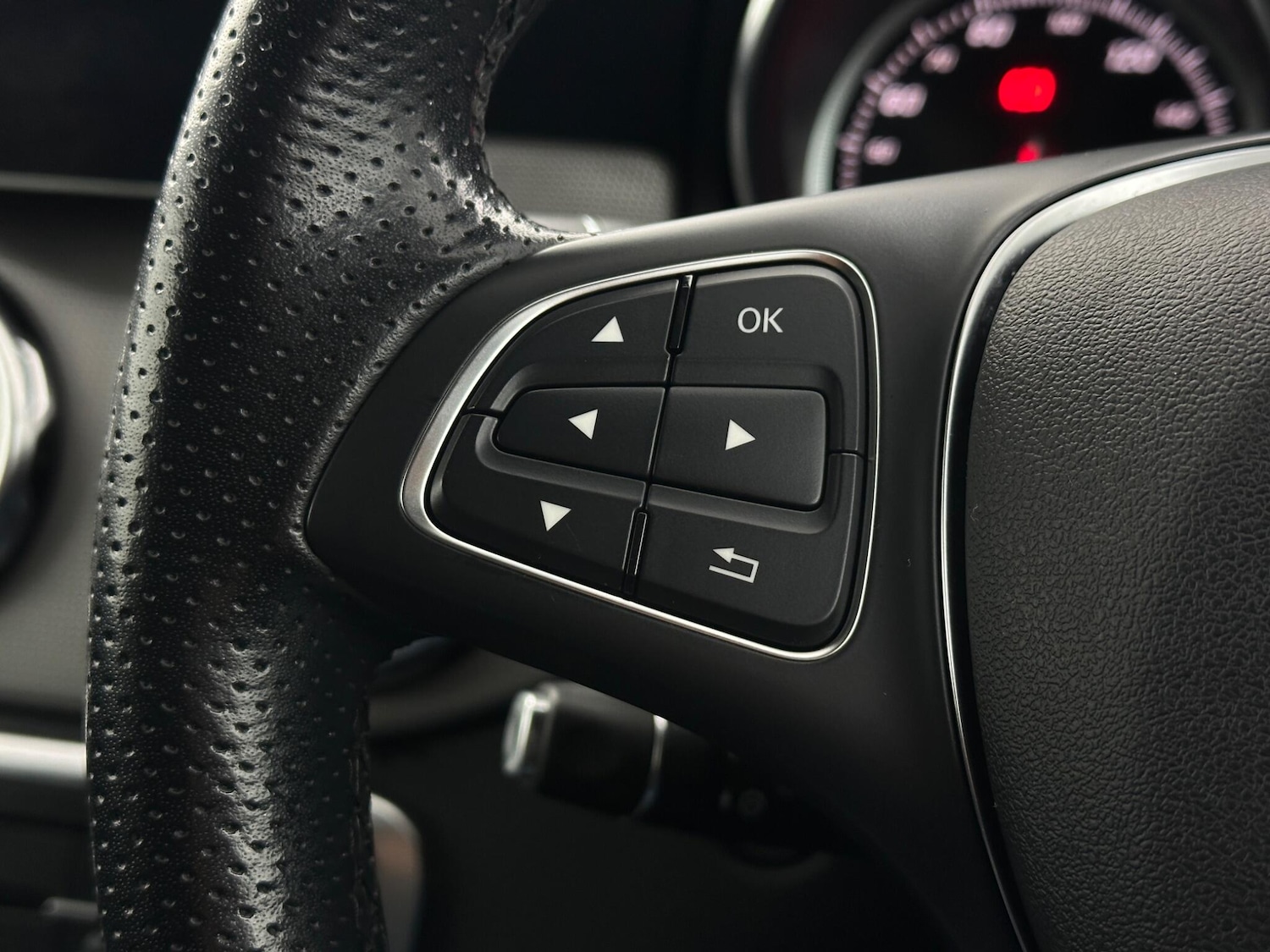 Used Mercedes-Benz GLA 2018 for sale - 76878891: Photo 13