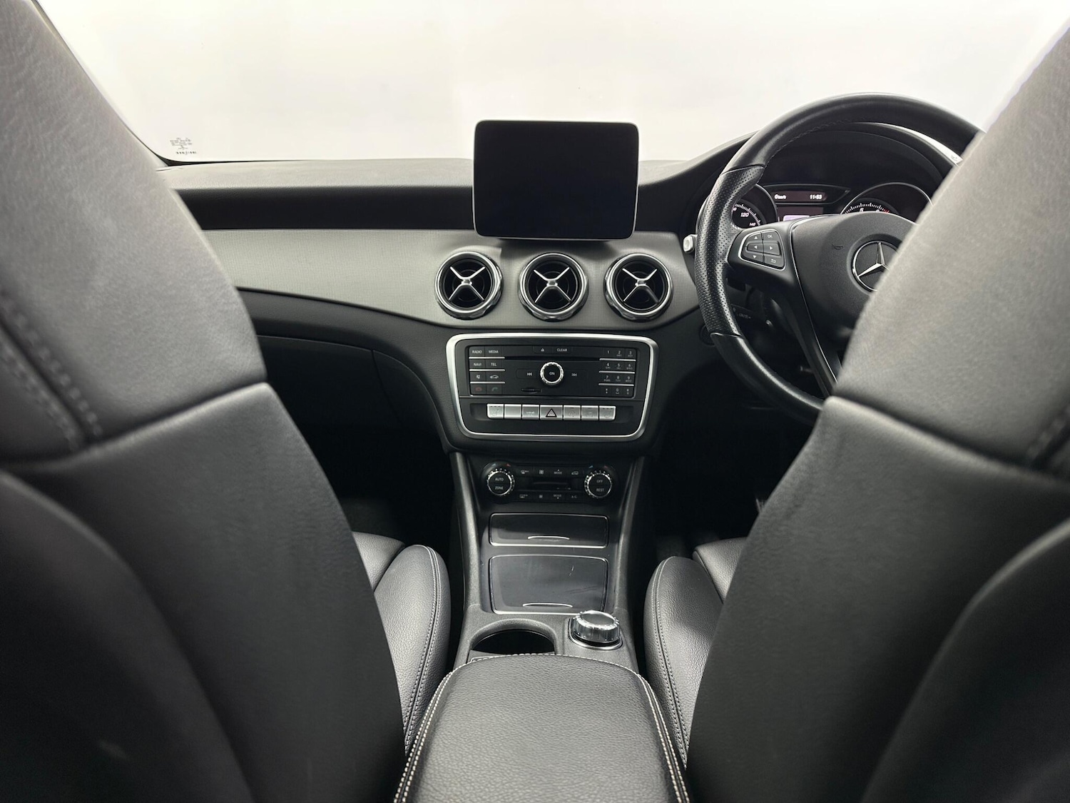 Used Mercedes-Benz GLA 2018 for sale - 76878891: Photo 18