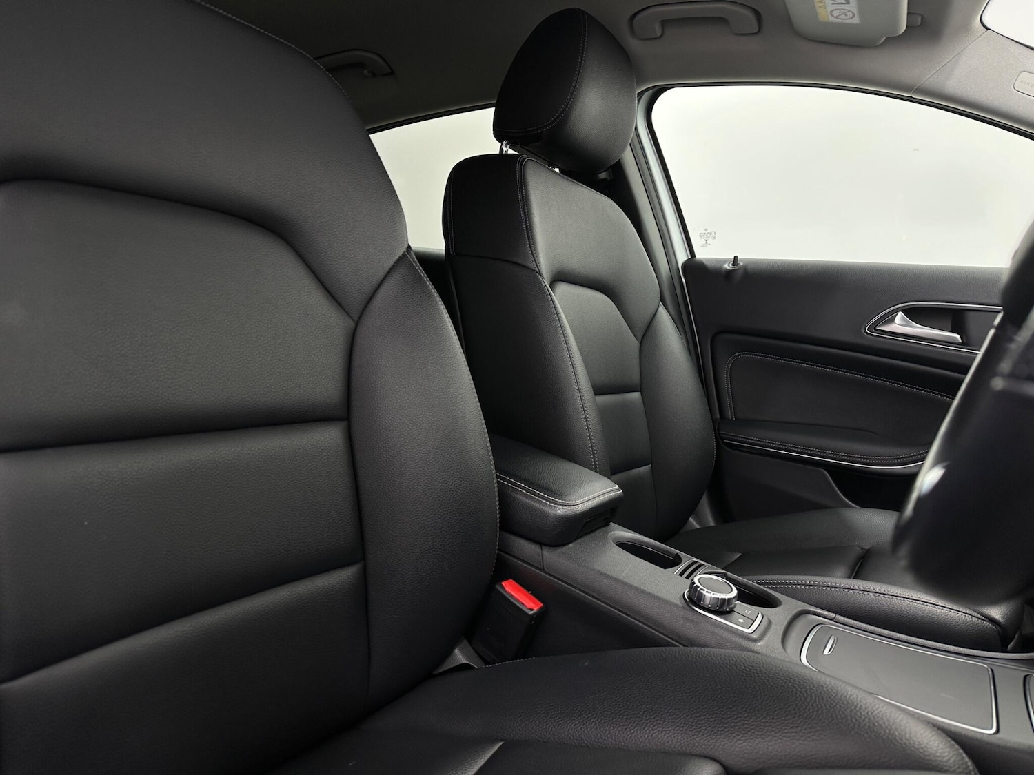 Used Mercedes-Benz GLA 2018 for sale - 76878891: Photo 32