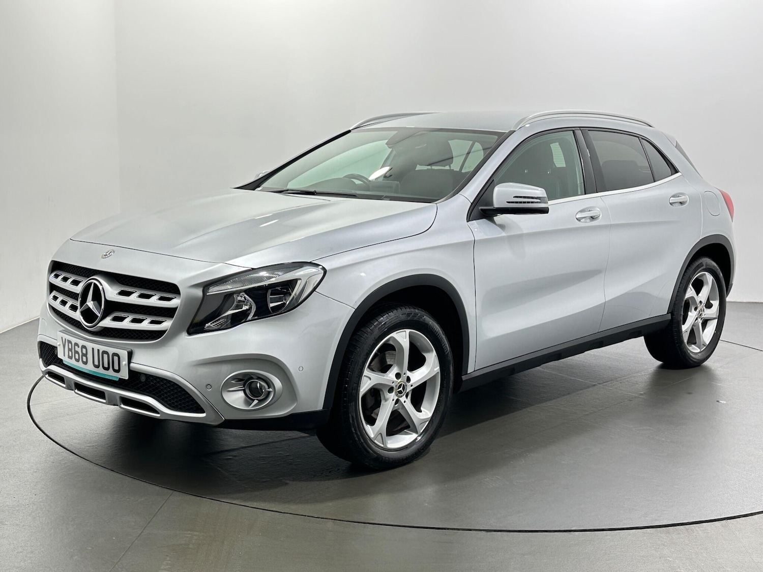 Used Mercedes-Benz GLA 2018 for sale - 76878891: Photo 4