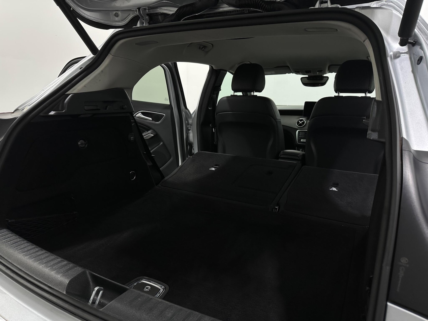 Used Mercedes-Benz GLA 2018 for sale - 76878891: Photo 45