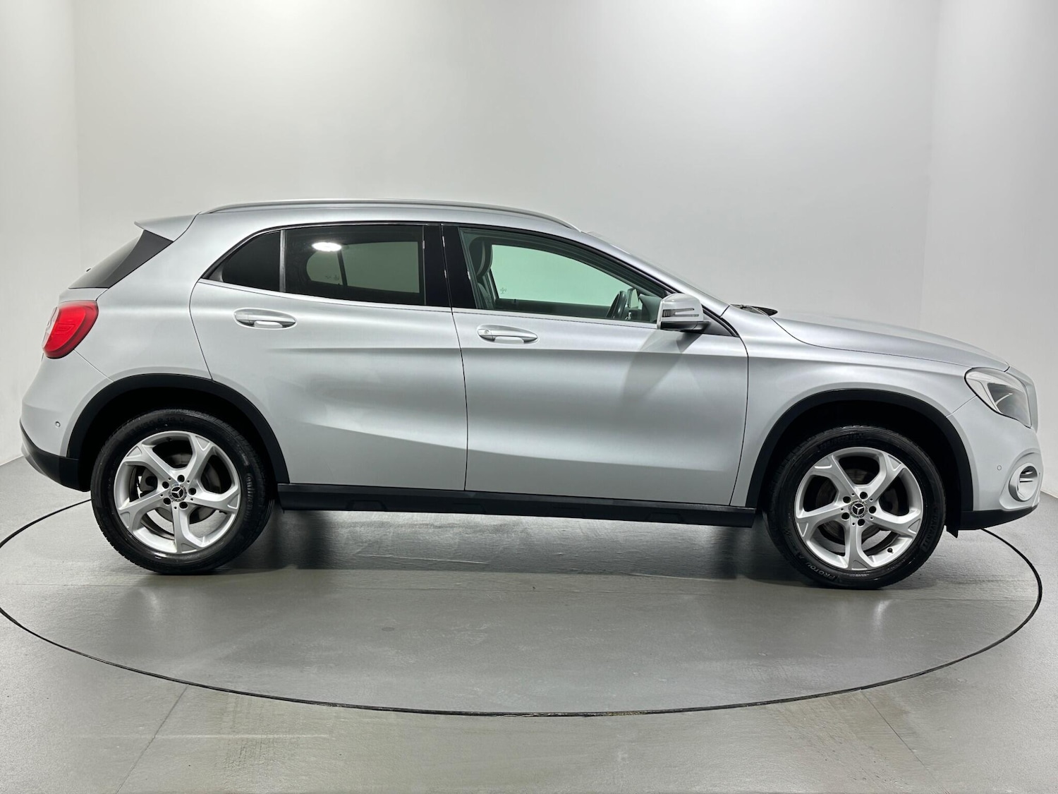 Used Mercedes-Benz GLA 2018 for sale - 76878891: Photo 9