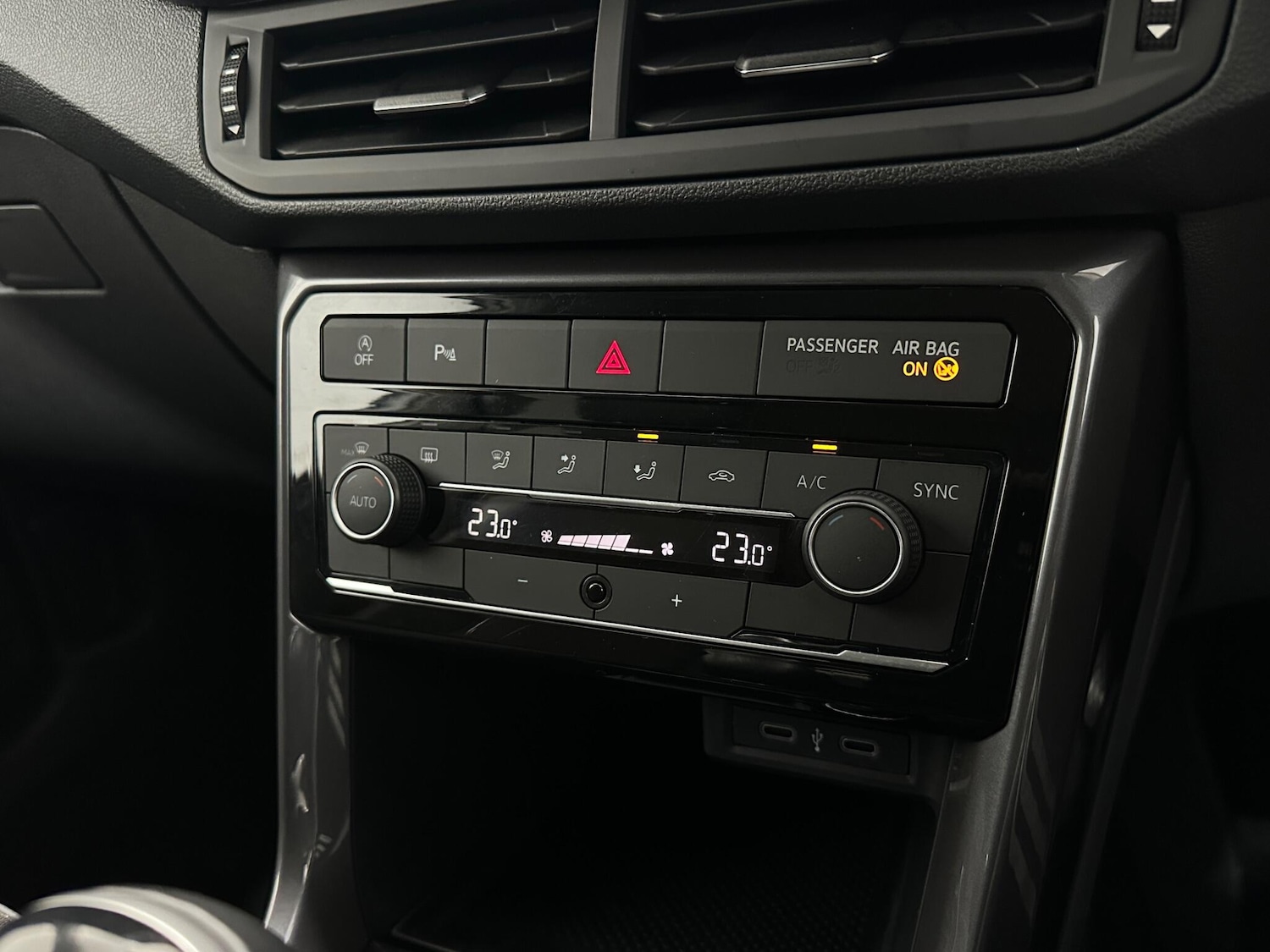 Used Volkswagen T-Cross 2021 for sale - 76886224: Photo 19