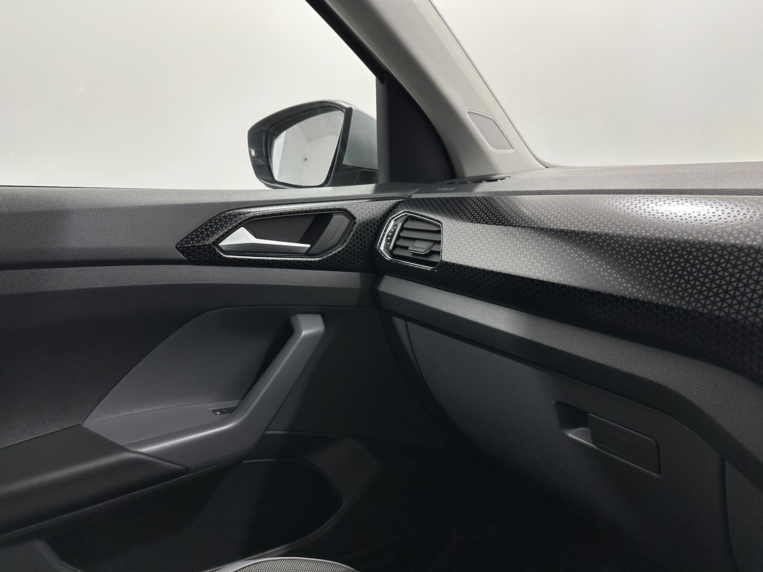 Used Volkswagen T-Cross 2021 for sale - 76886224: Photo 25