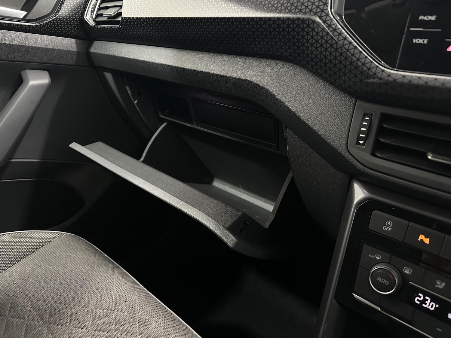 Used Volkswagen T-Cross 2021 for sale - 76886224: Photo 26