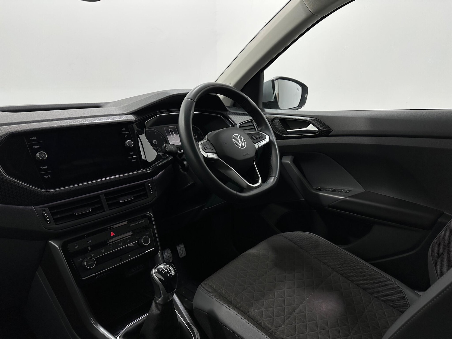 Used Volkswagen T-Cross 2021 for sale - 76886224: Photo 28