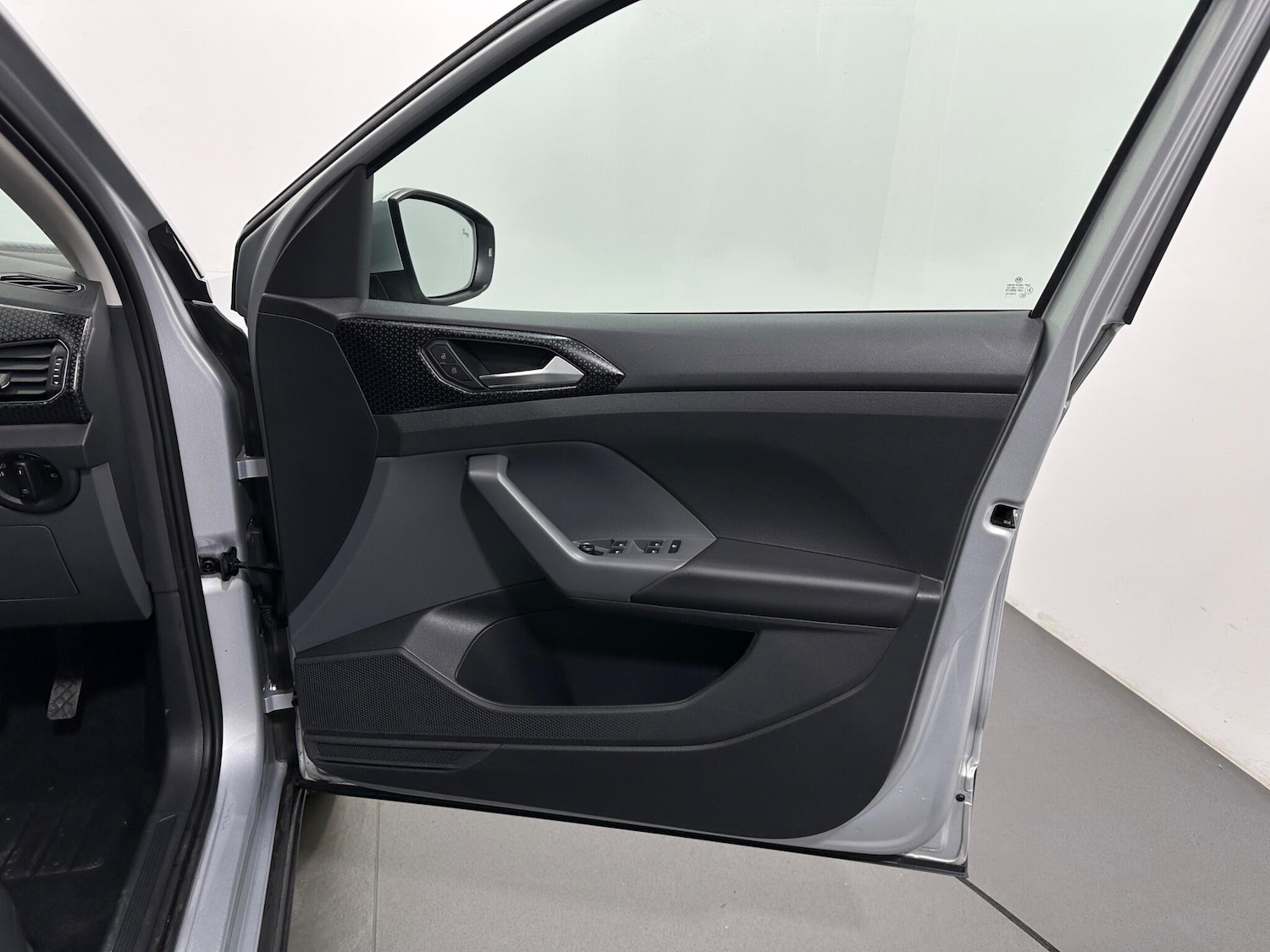 Used Volkswagen T-Cross 2021 for sale - 76886224: Photo 31