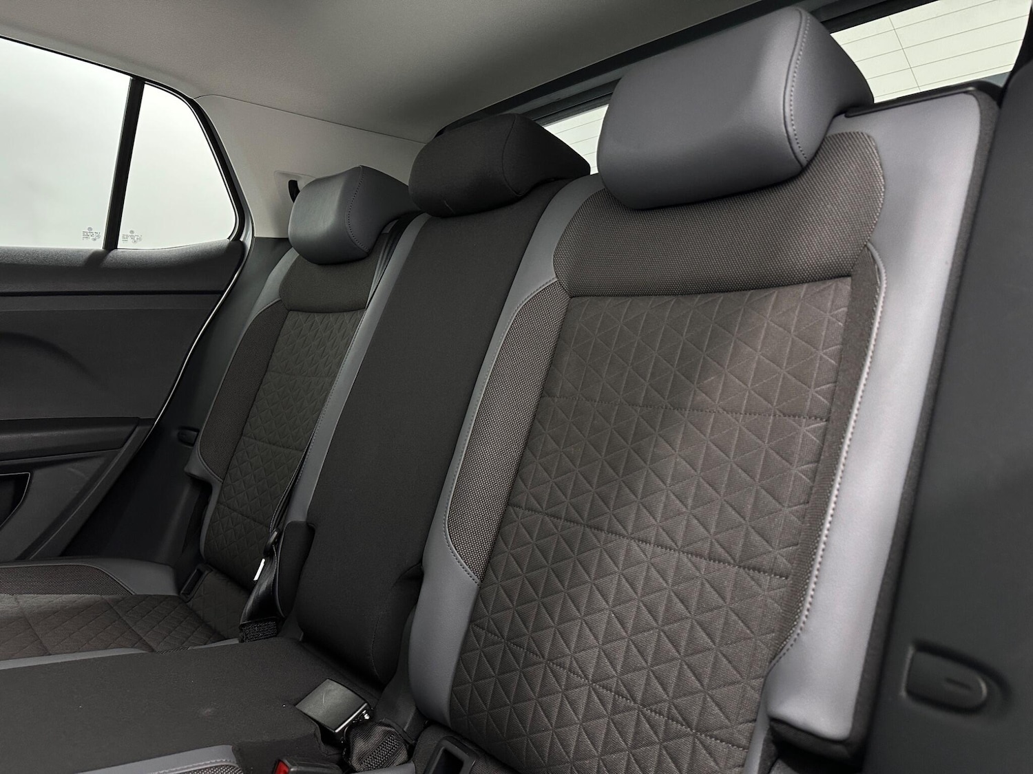 Used Volkswagen T-Cross 2021 for sale - 76886224: Photo 36