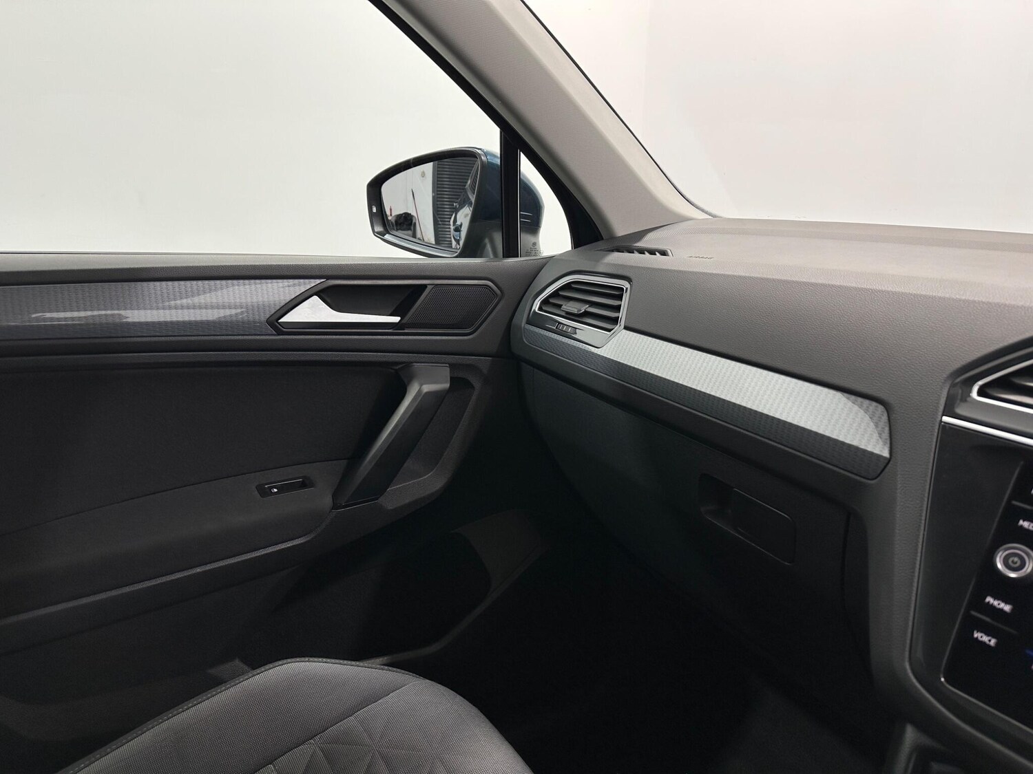 Used Volkswagen Tiguan 2021 for sale - 78157119: Photo 28