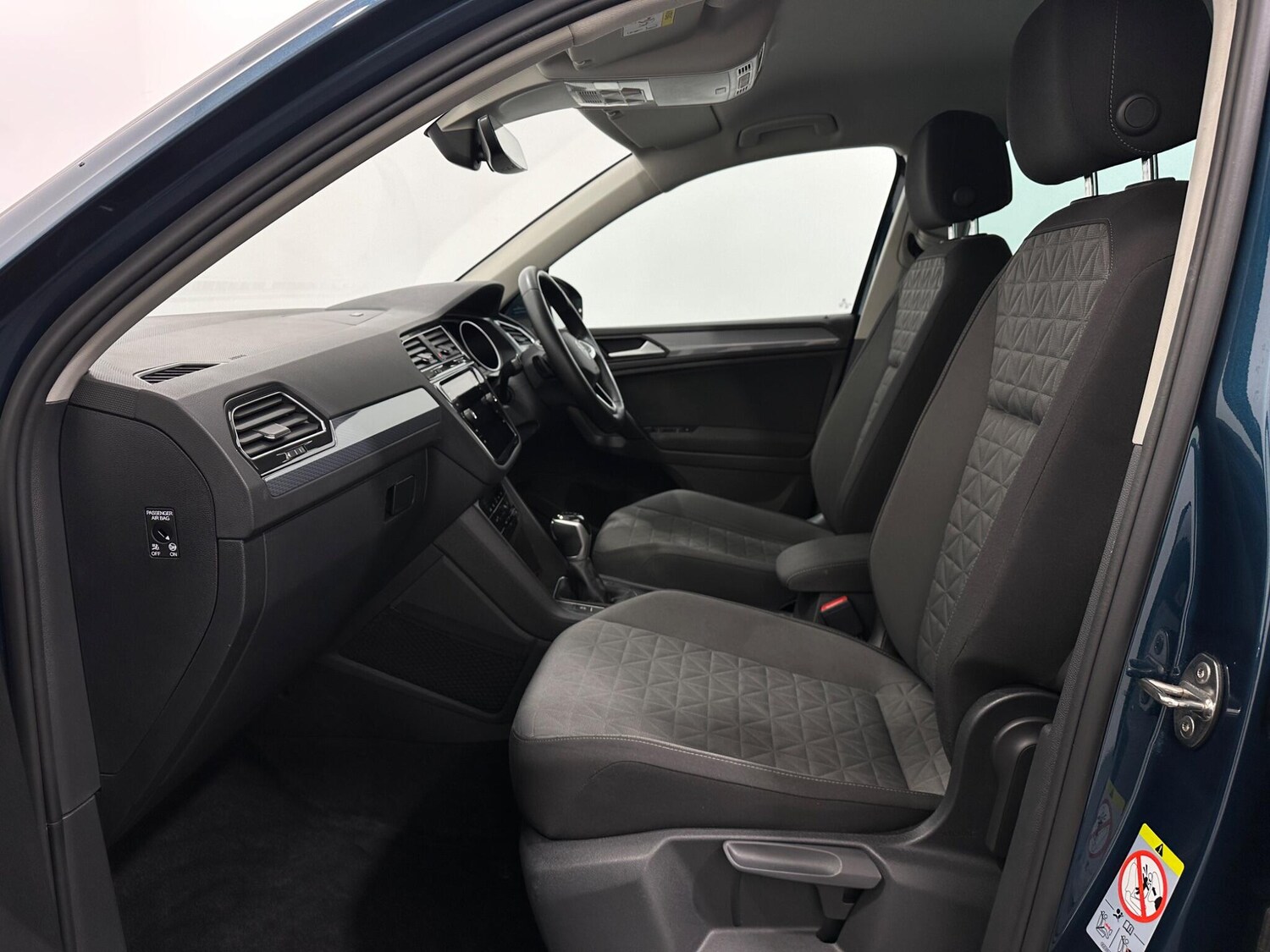 Used Volkswagen Tiguan 2021 for sale - 78157119: Photo 36