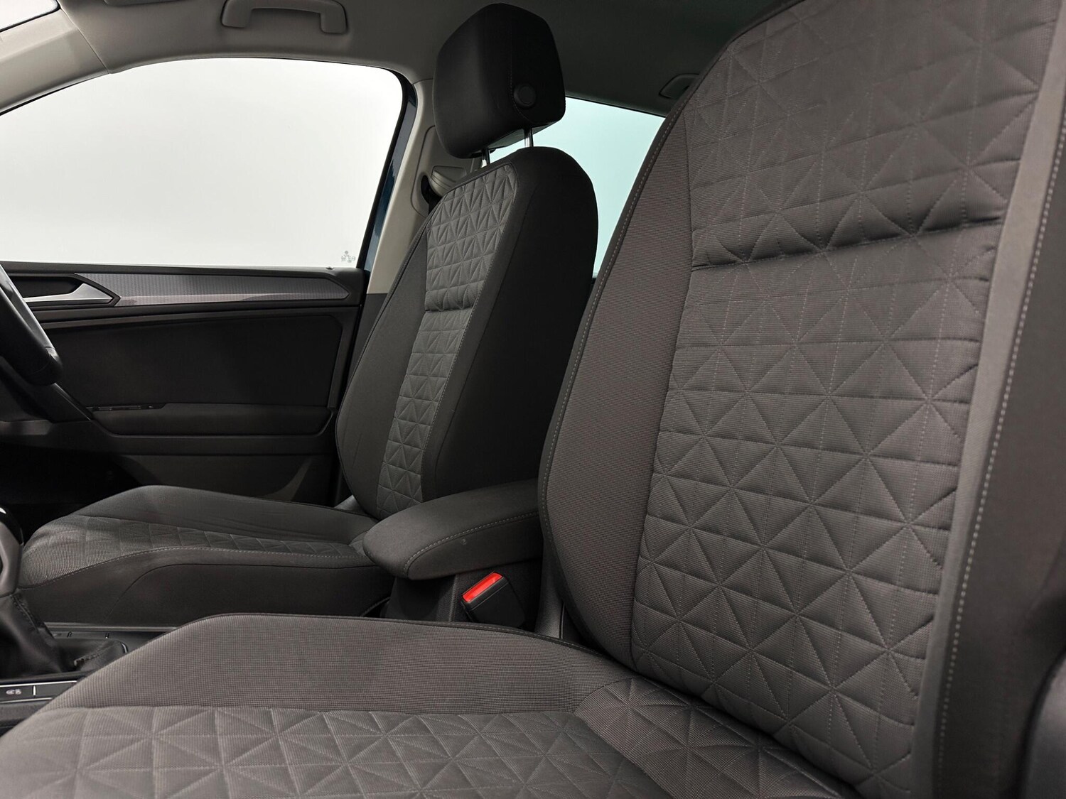 Used Volkswagen Tiguan 2021 for sale - 78157119: Photo 37