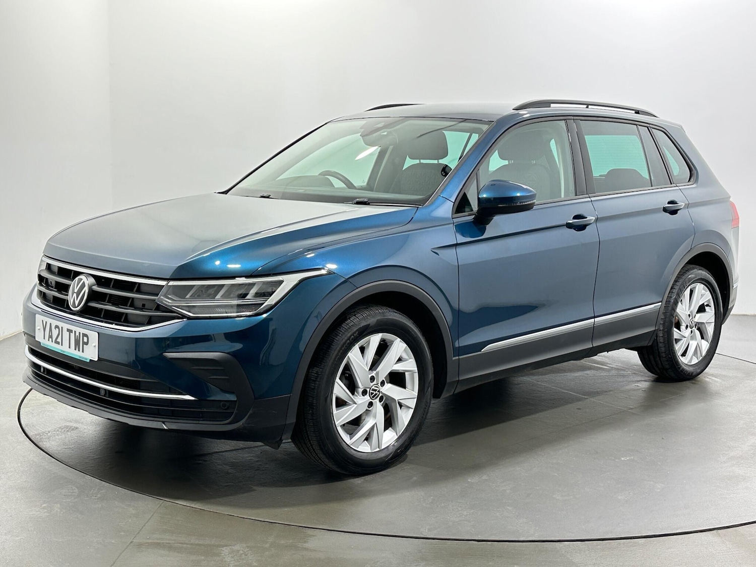 Used Volkswagen Tiguan 2021 for sale - 78157119: Photo 4